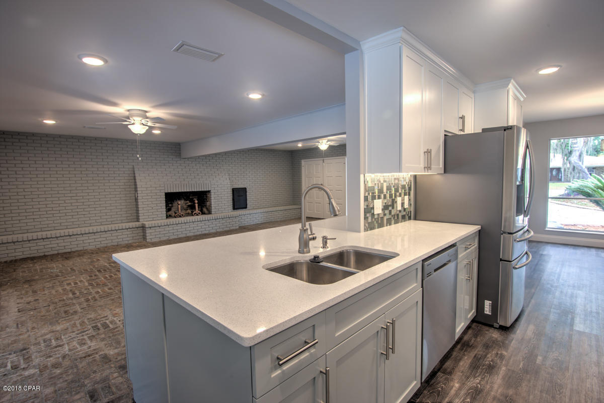 Pretty Bayou Island - Residential