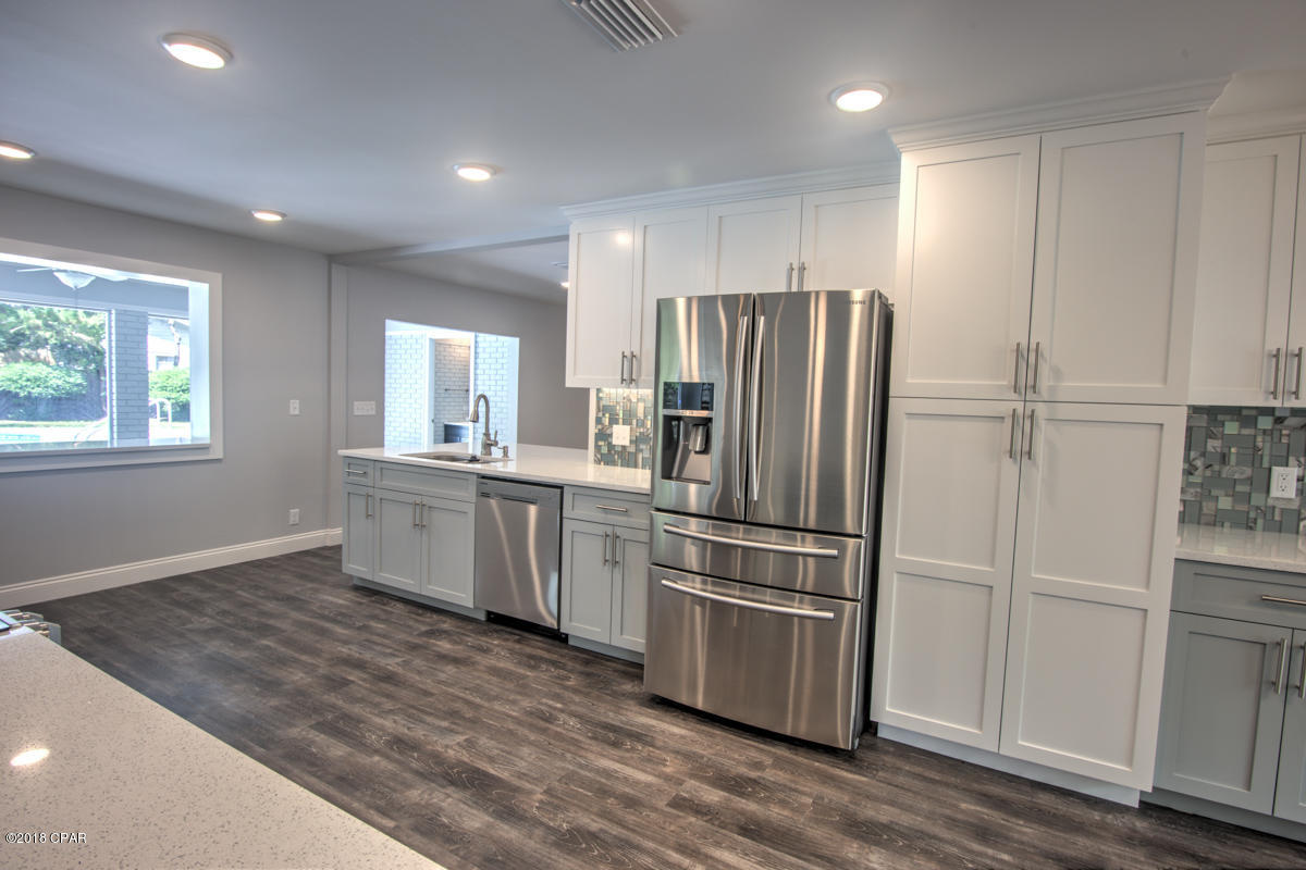 Pretty Bayou Island - Residential