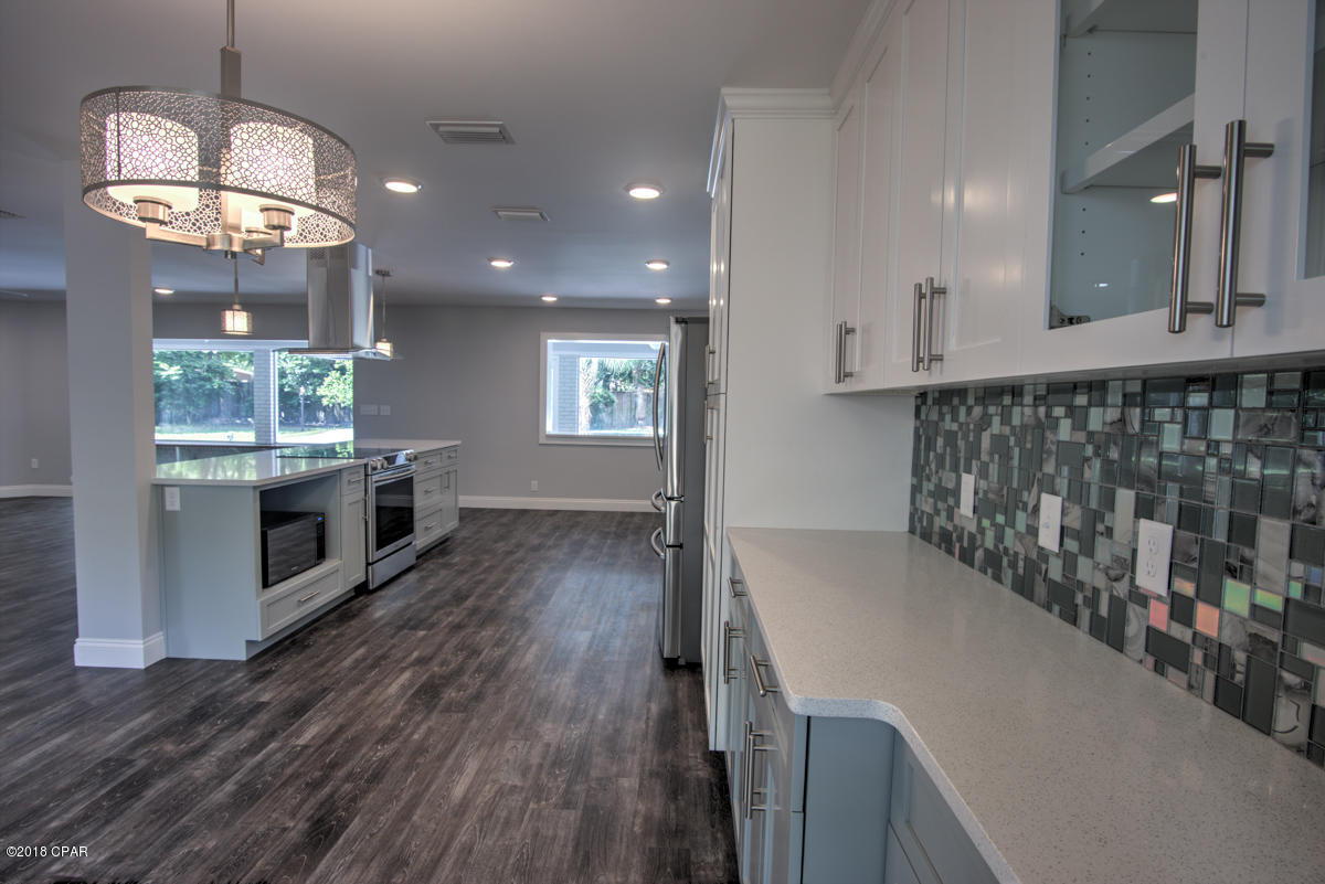 Pretty Bayou Island - Residential