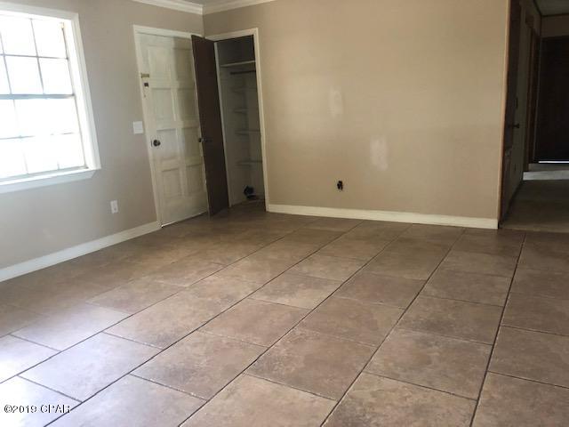 Lakewood Country Estates - Residential