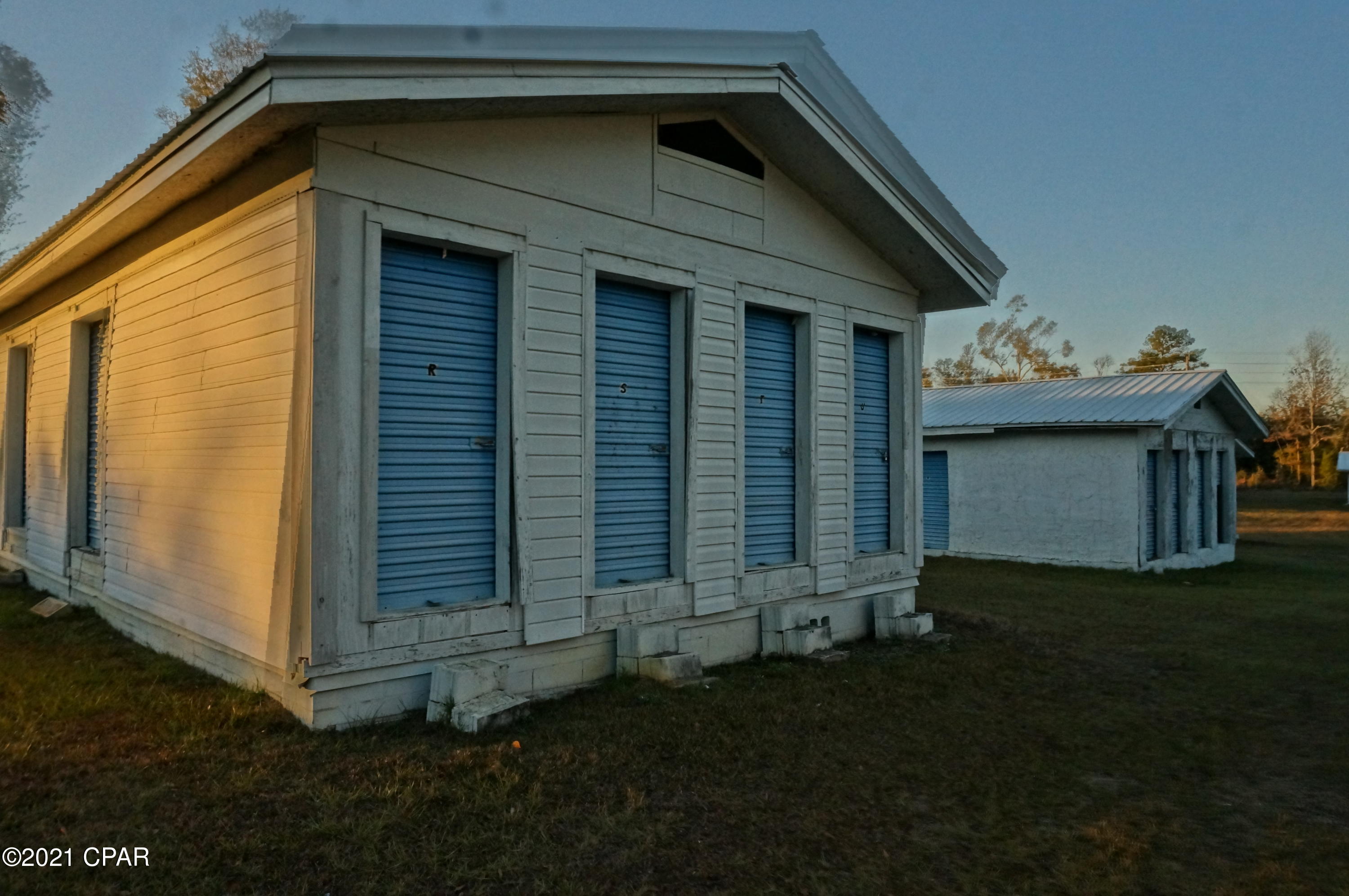 [No Recorded Subdiv] - Commercial Sale