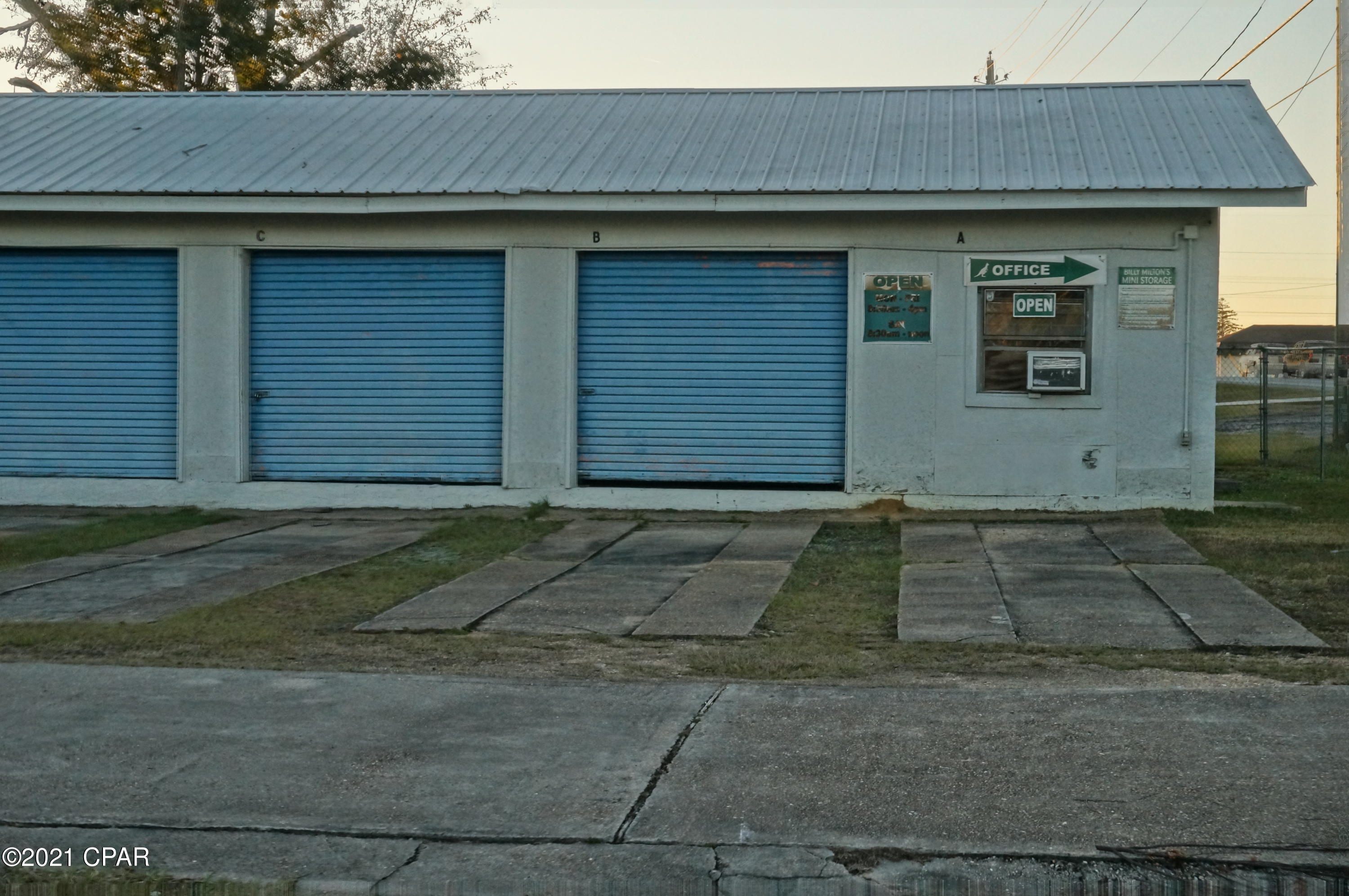 [No Recorded Subdiv] - Commercial Sale