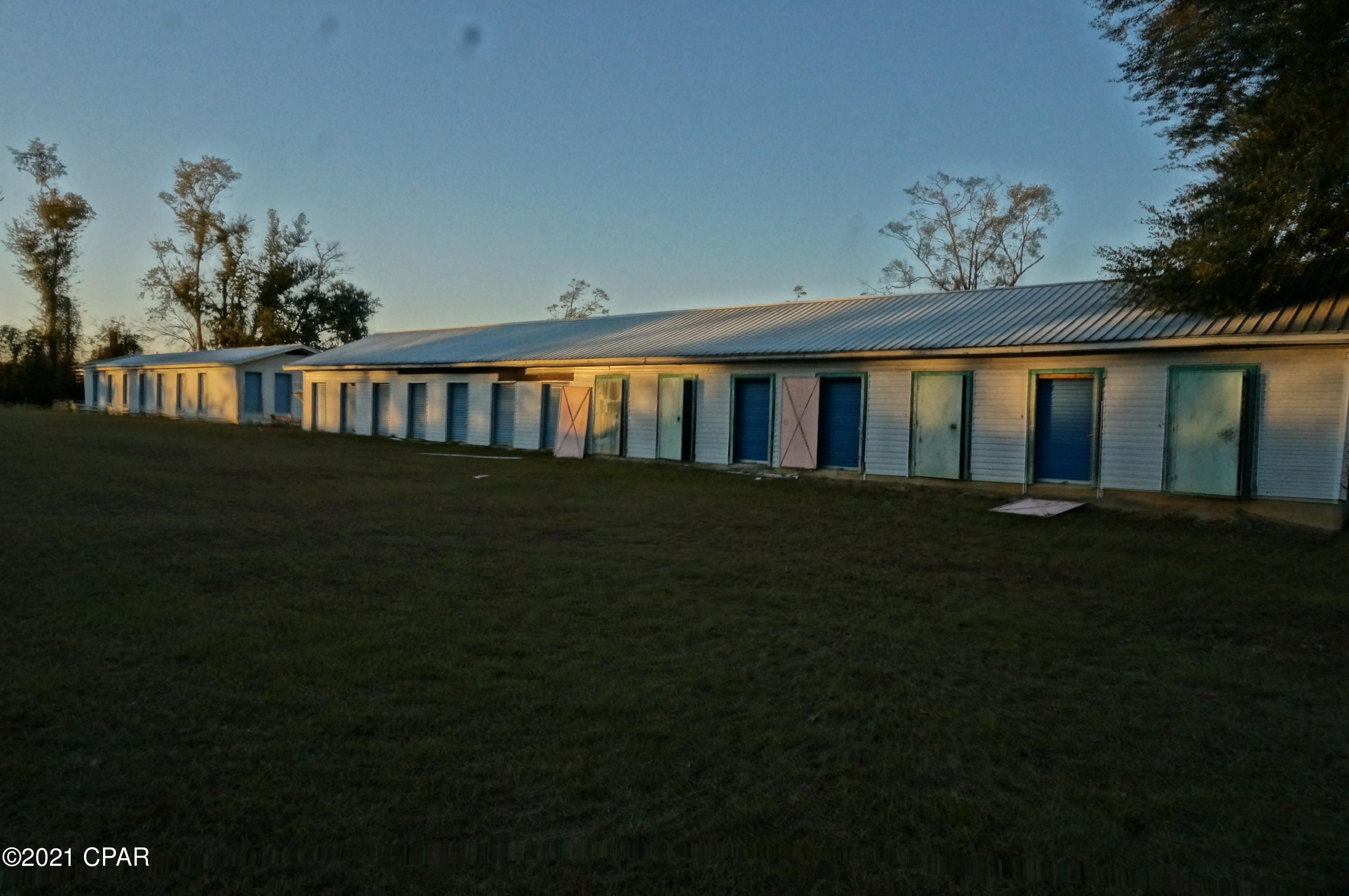 [No Recorded Subdiv] - Commercial Sale