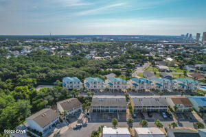 Villa Chateaus - Residential