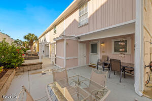 Villa Chateaus - Residential