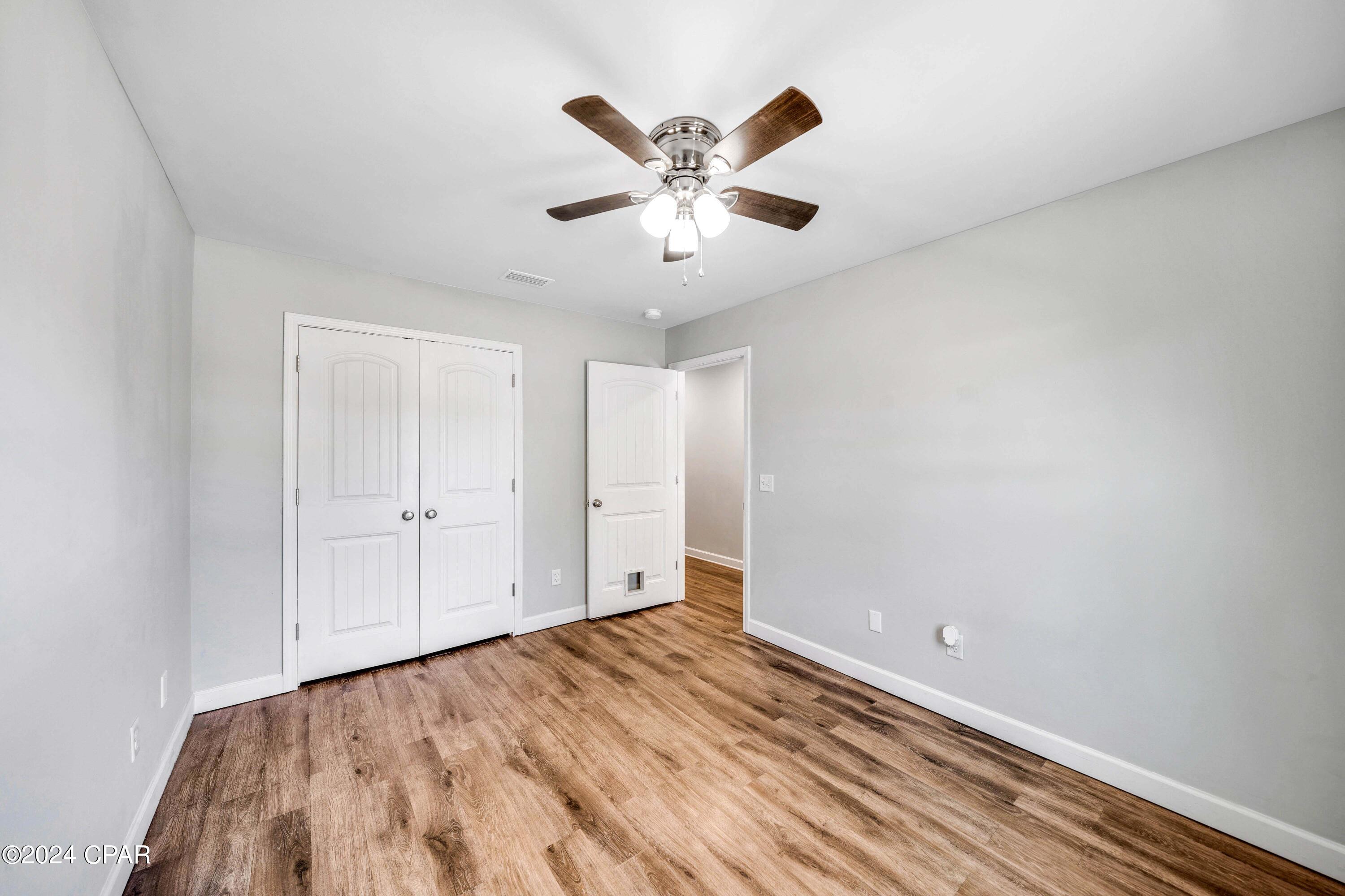 Woodlawn Village Ph 1 - Residential Lease