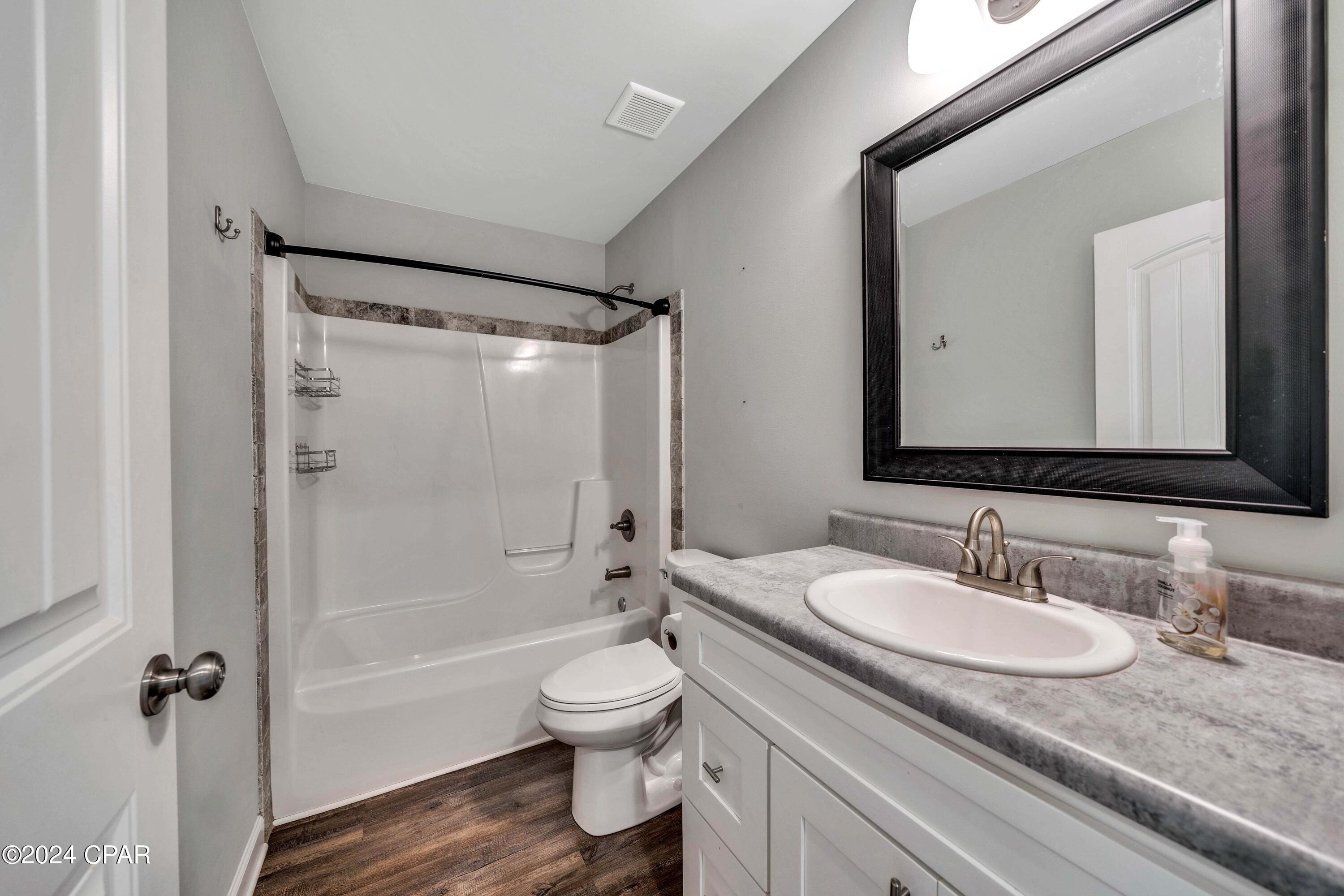 Woodlawn Village Ph 1 - Residential Lease