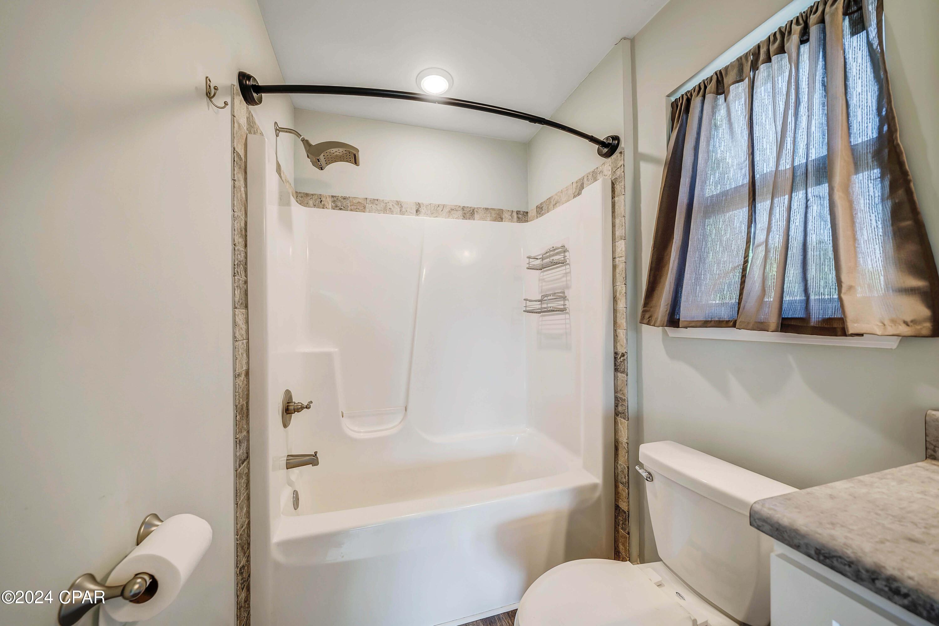 Woodlawn Village Ph 1 - Residential Lease