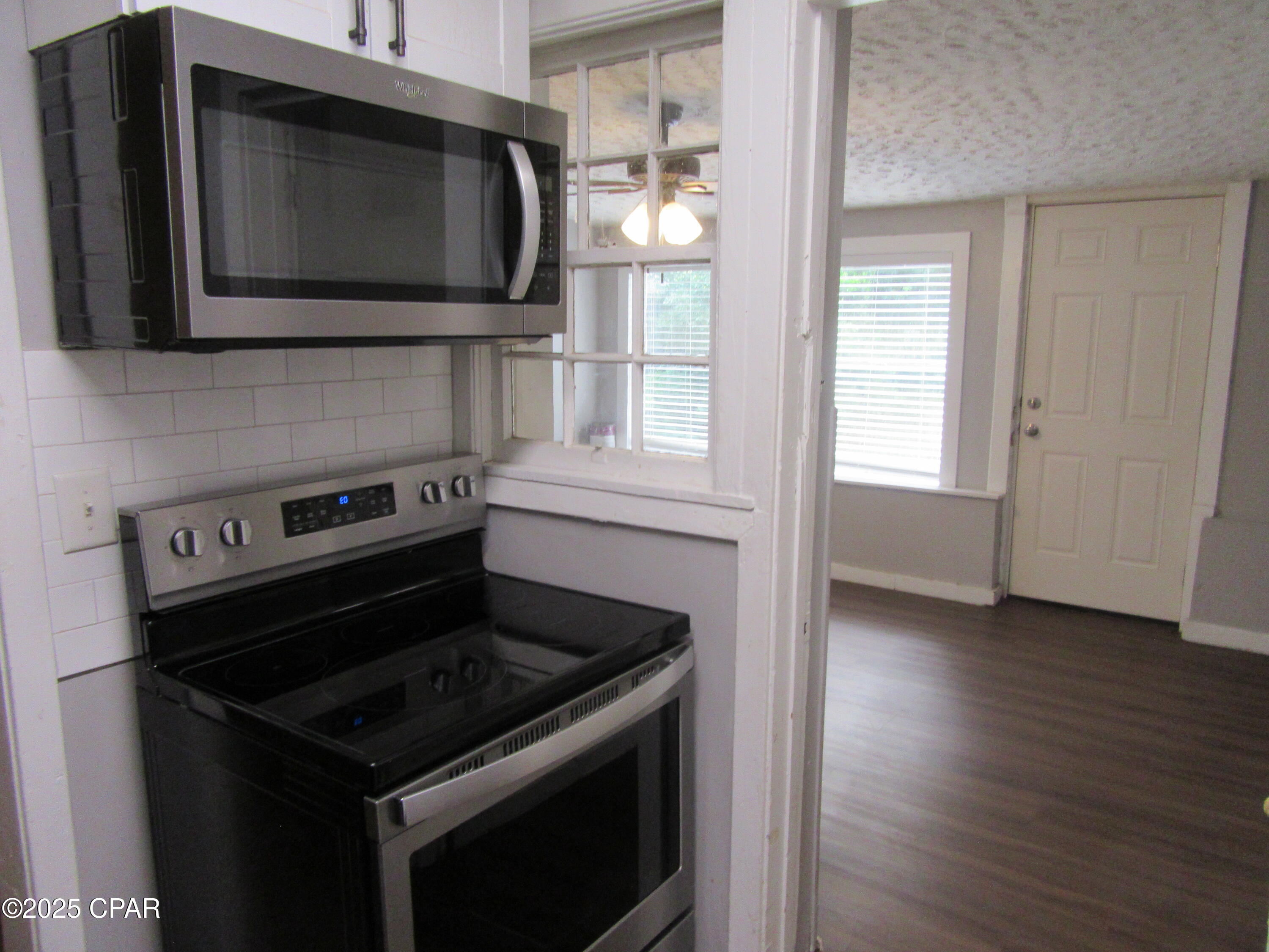 [No Recorded Subdiv] - Residential Lease