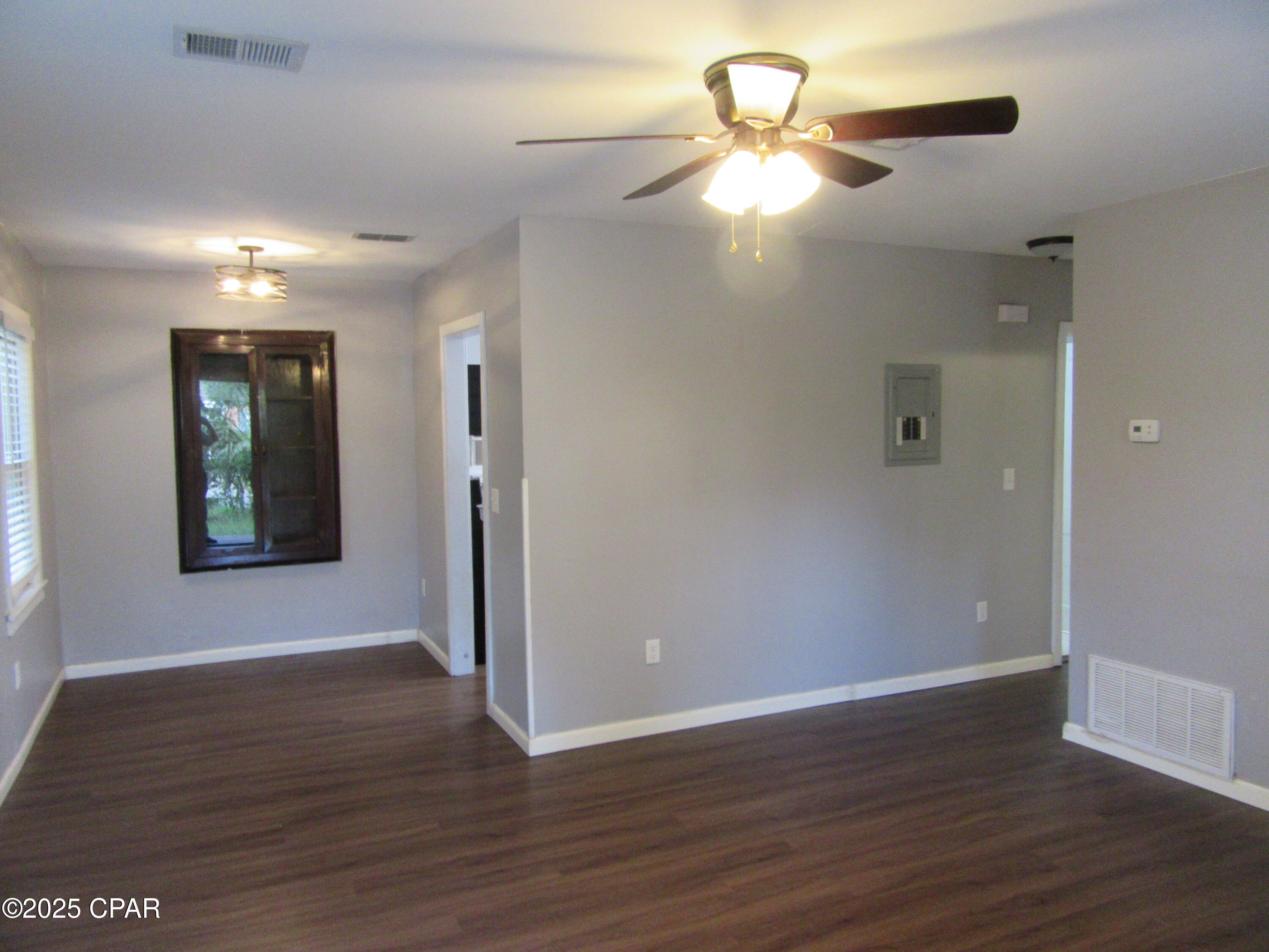 [No Recorded Subdiv] - Residential Lease