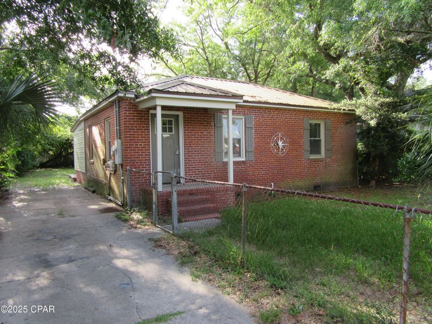 A beautiful 2 bedroom 1 bath cottage style home with a country feel located in the much desired St. Andrews Community. One block off of Hwy 98, two blocks from the bay. Close to Gulf Coast State College, Florida State University Panama City Campus and beaches. Enjoy the events on Beck Avenue. Hardwood floors and vinyl wood plank flooring in bedrooms, living room and a spacious bonus room. Stainless appliances and upgraded fixtures. All property sizes and ages are approximate, please measure and/or verify if important. School assignments are subject to change, please check with Bay County for most accurate information. Deposit is the same as the rent. Pets allowed with breed restrictions and owner approval.