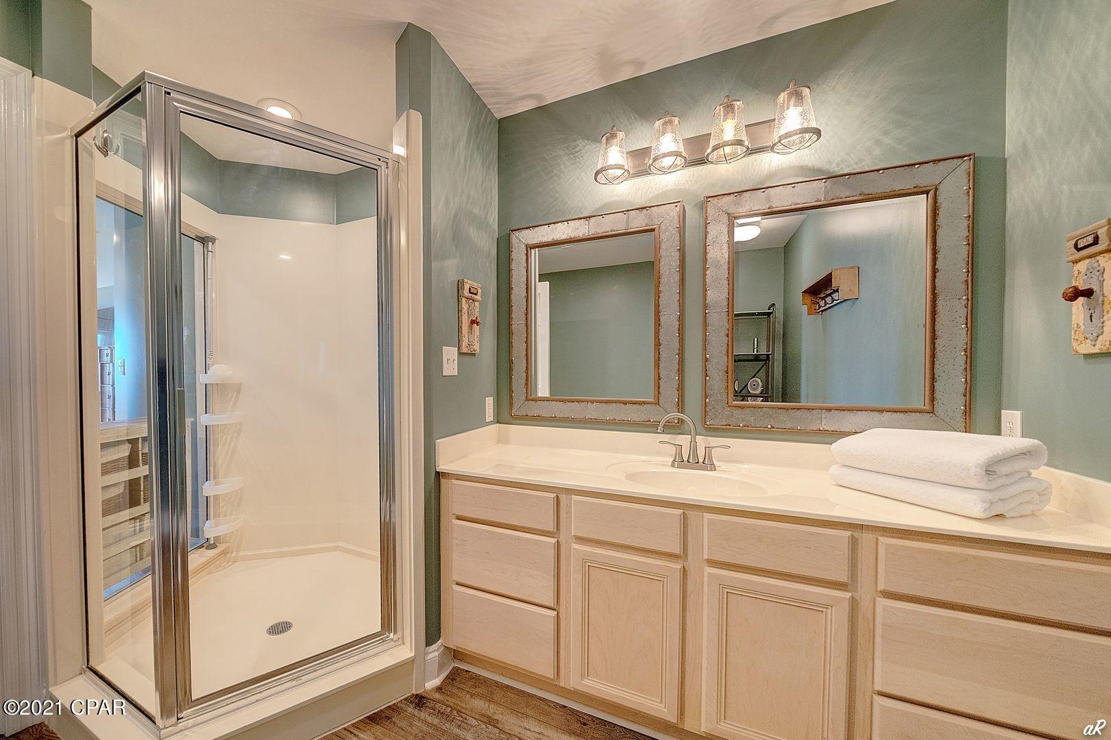 Marina Bay Condo - Residential