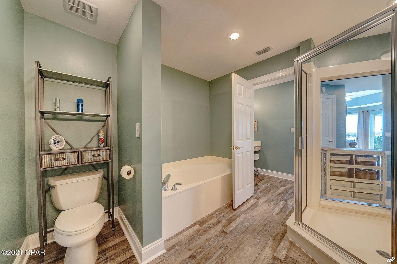 Marina Bay Condo - Residential