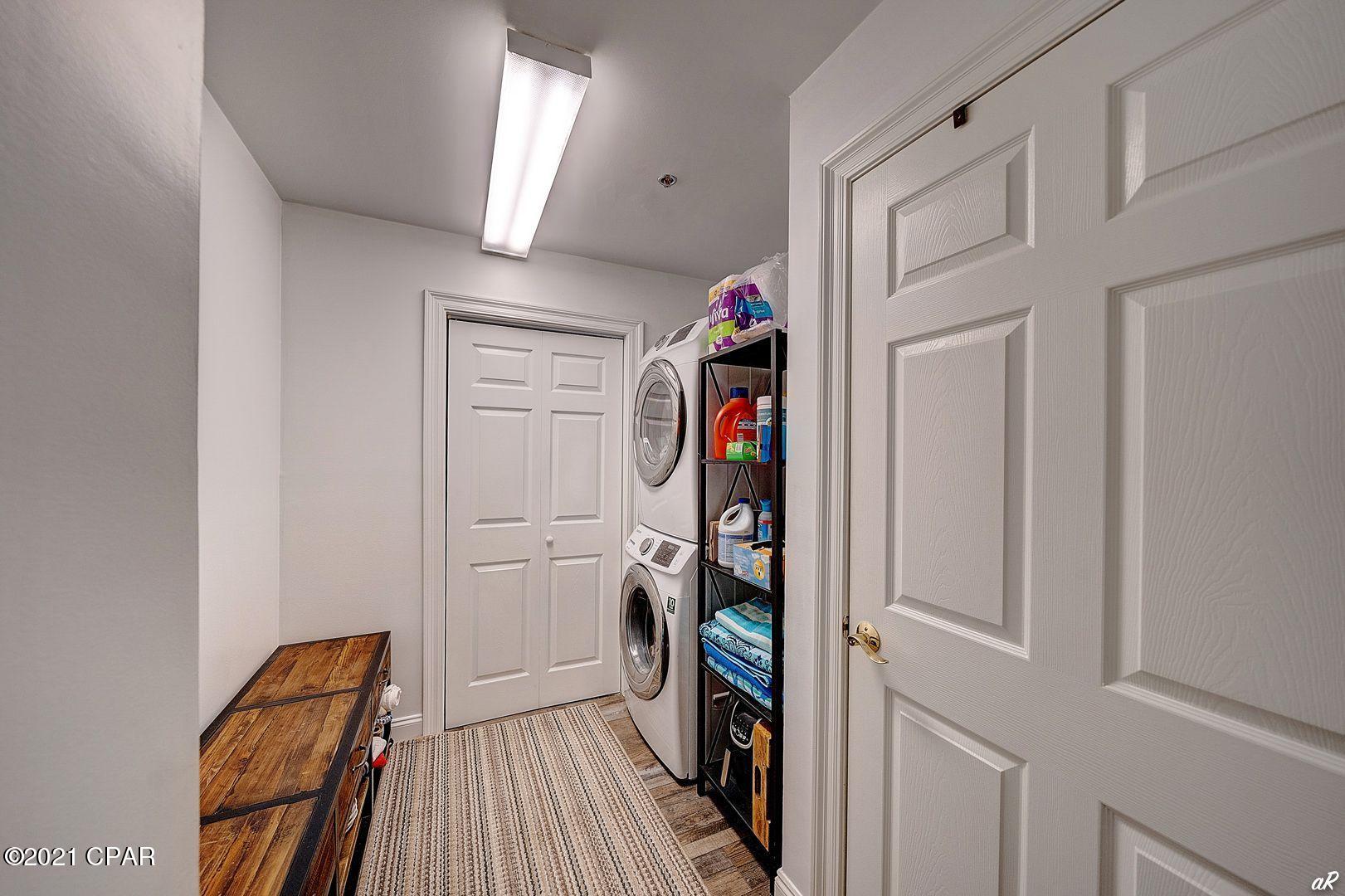 Marina Bay Condo - Residential