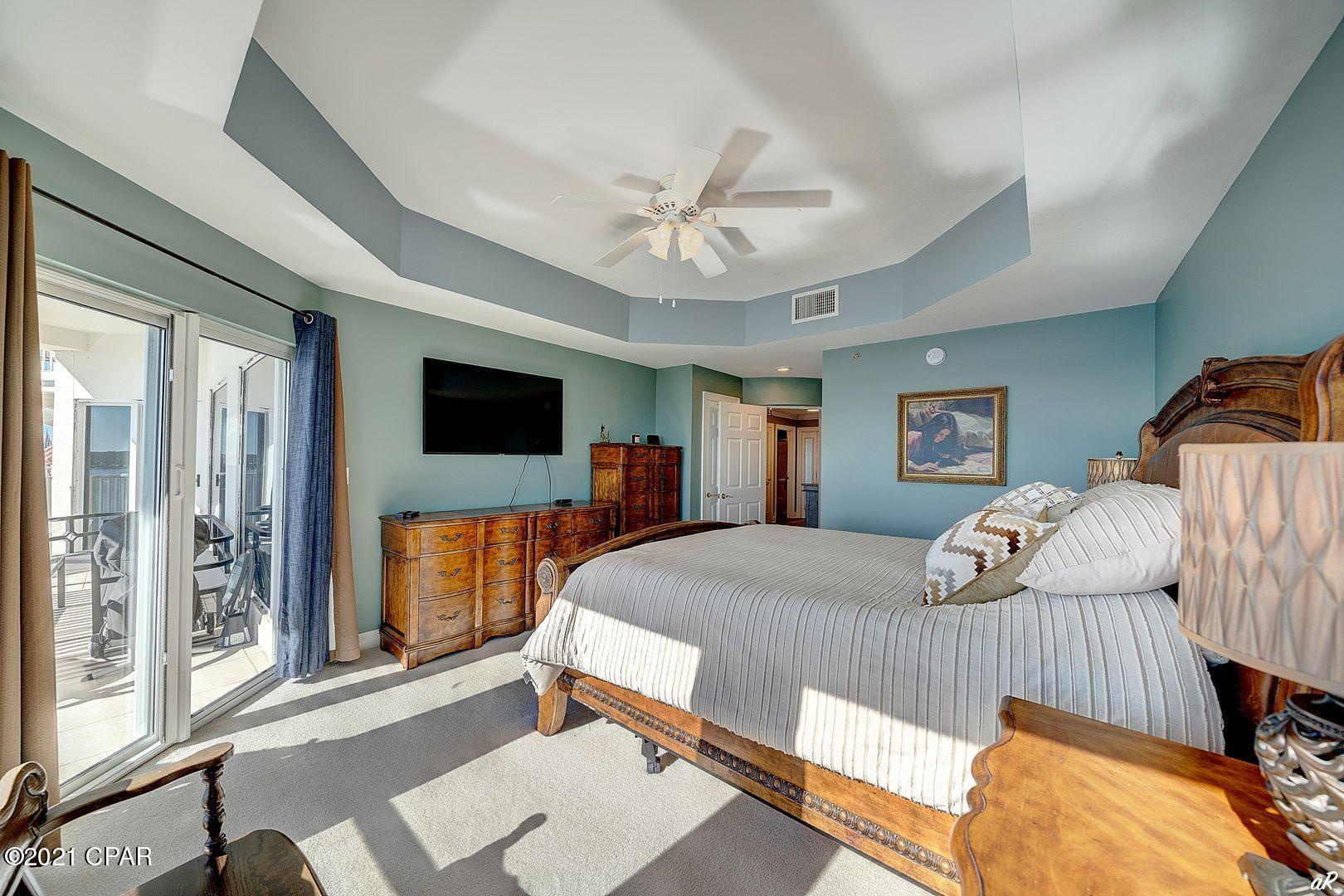 Marina Bay Condo - Residential