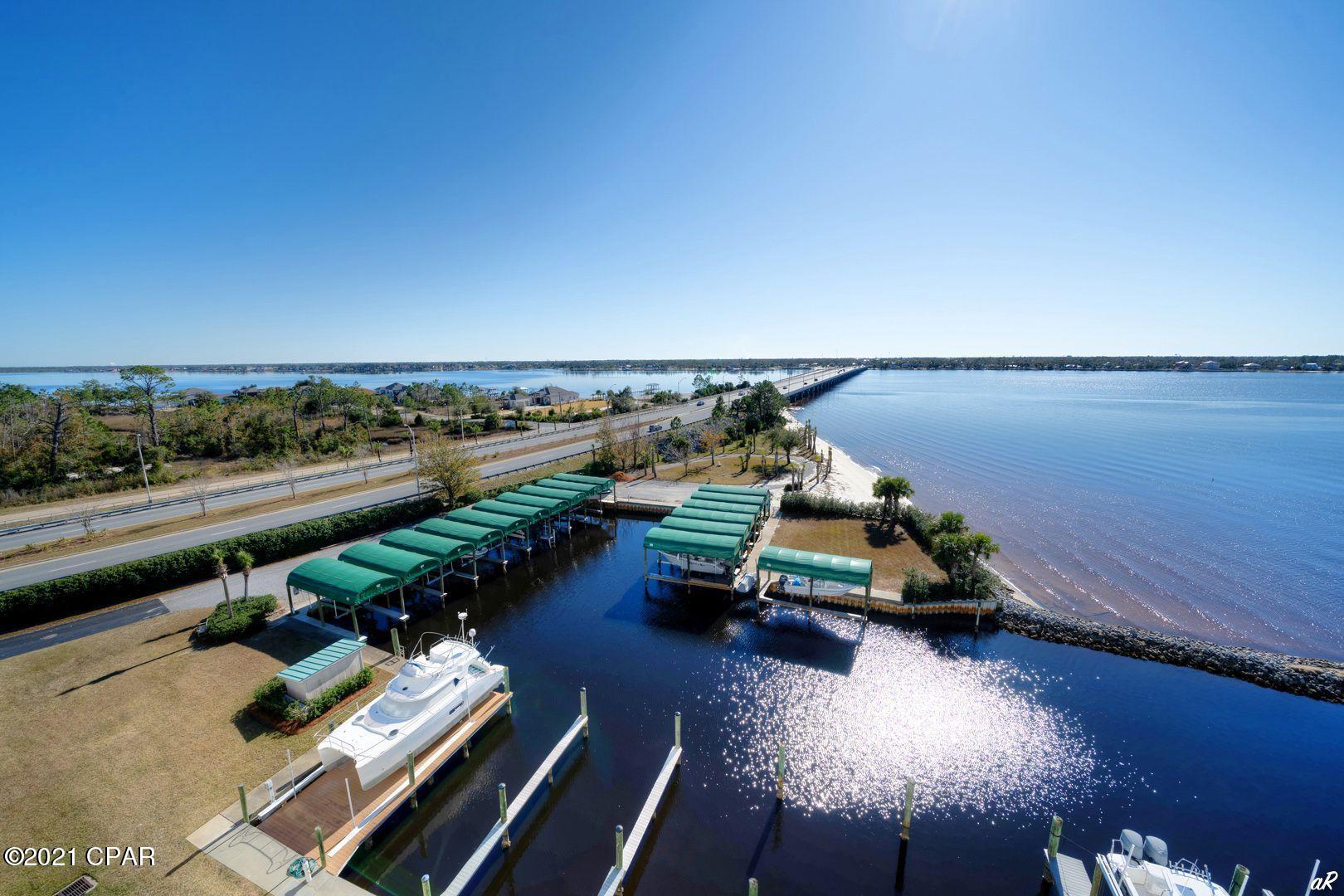 Marina Bay Condo - Residential