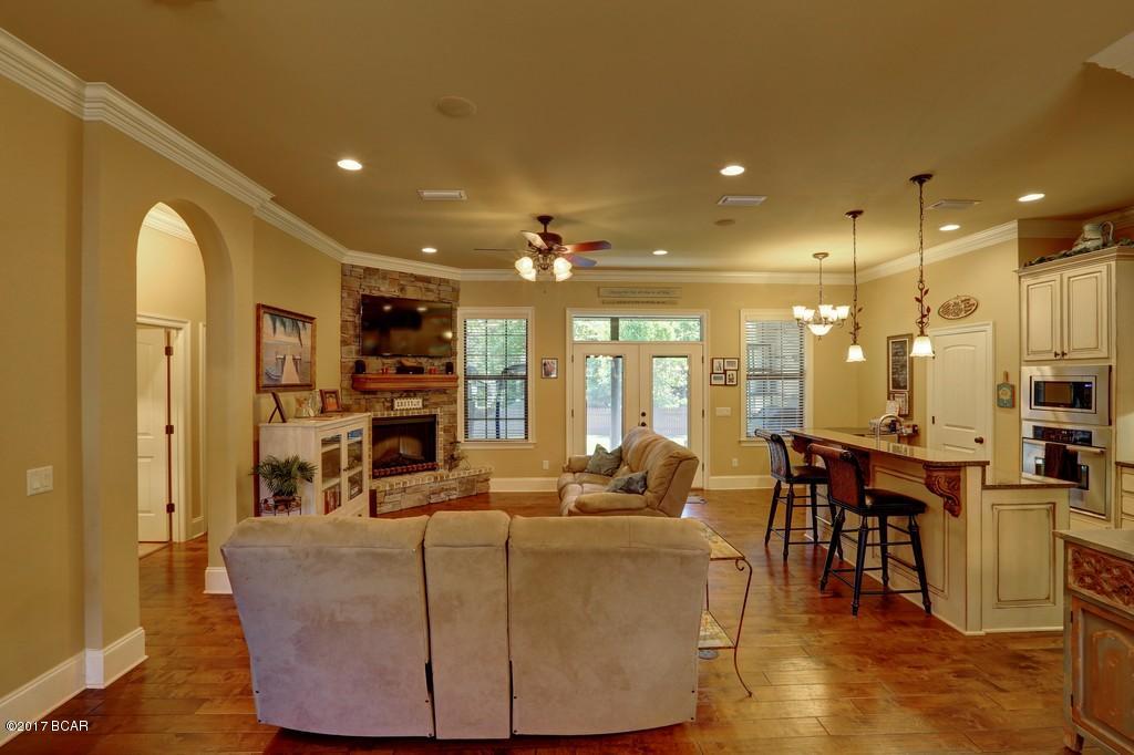 College Oaks - Residential