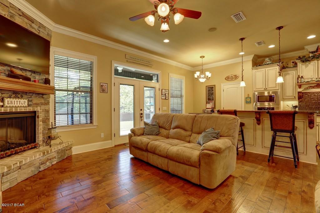 College Oaks - Residential