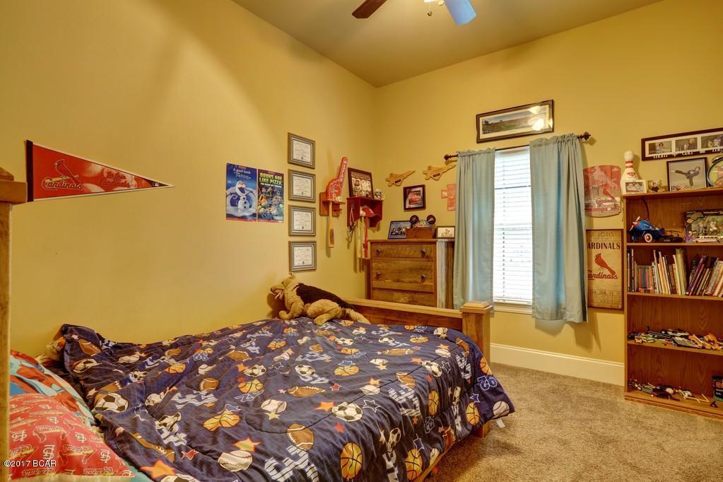 College Oaks - Residential