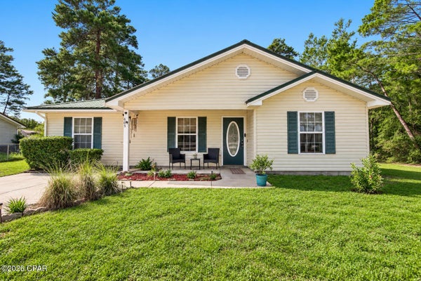 605 W VIOLET LN, DEFUNIAK SPRINGS, FL 32433 - Image f4d2e26a189e2e9dbeab9b889fd78d43/1205096607
