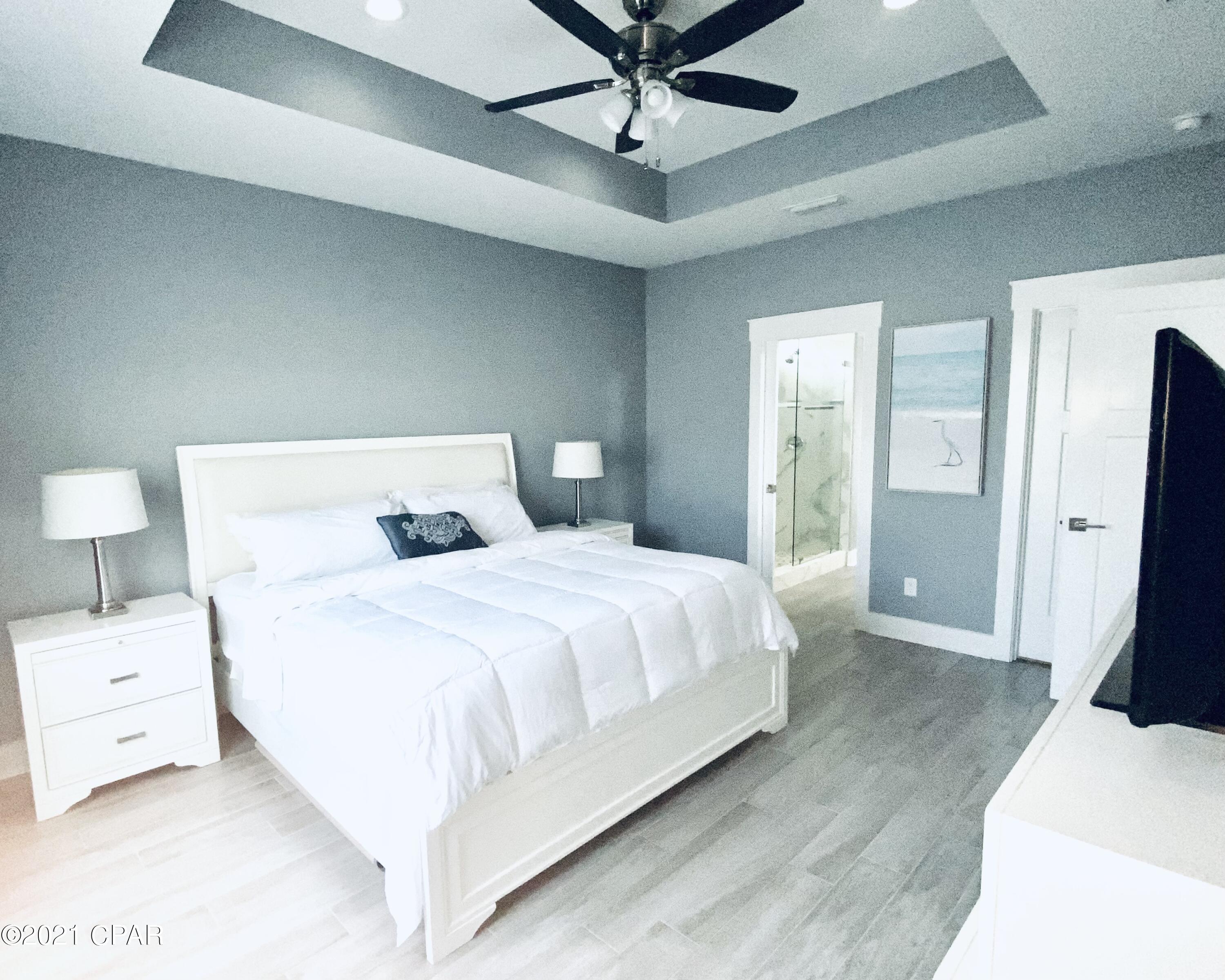 Crestview Heights 1st Add - Residential