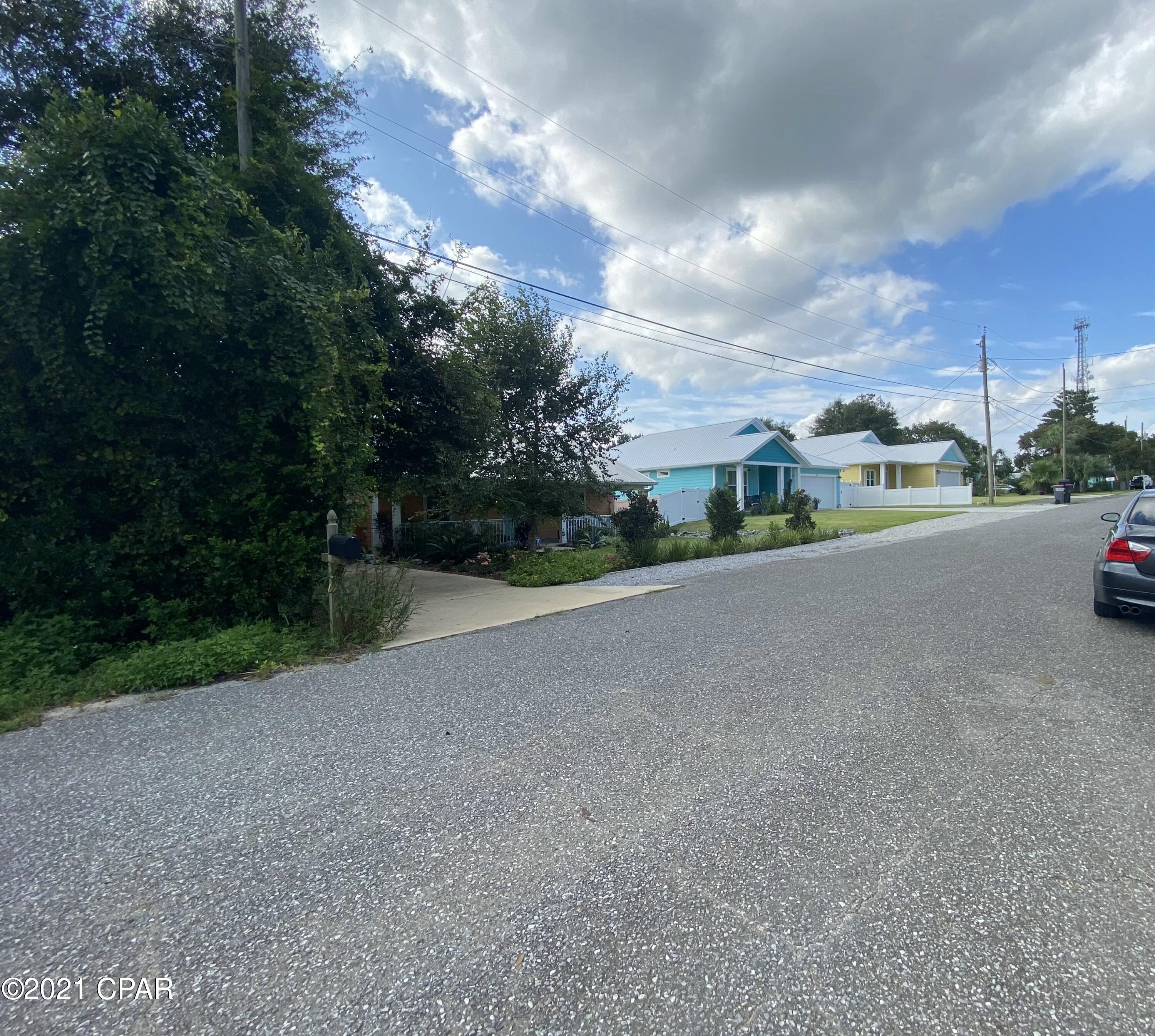 Crestview Heights 1st Add - Residential