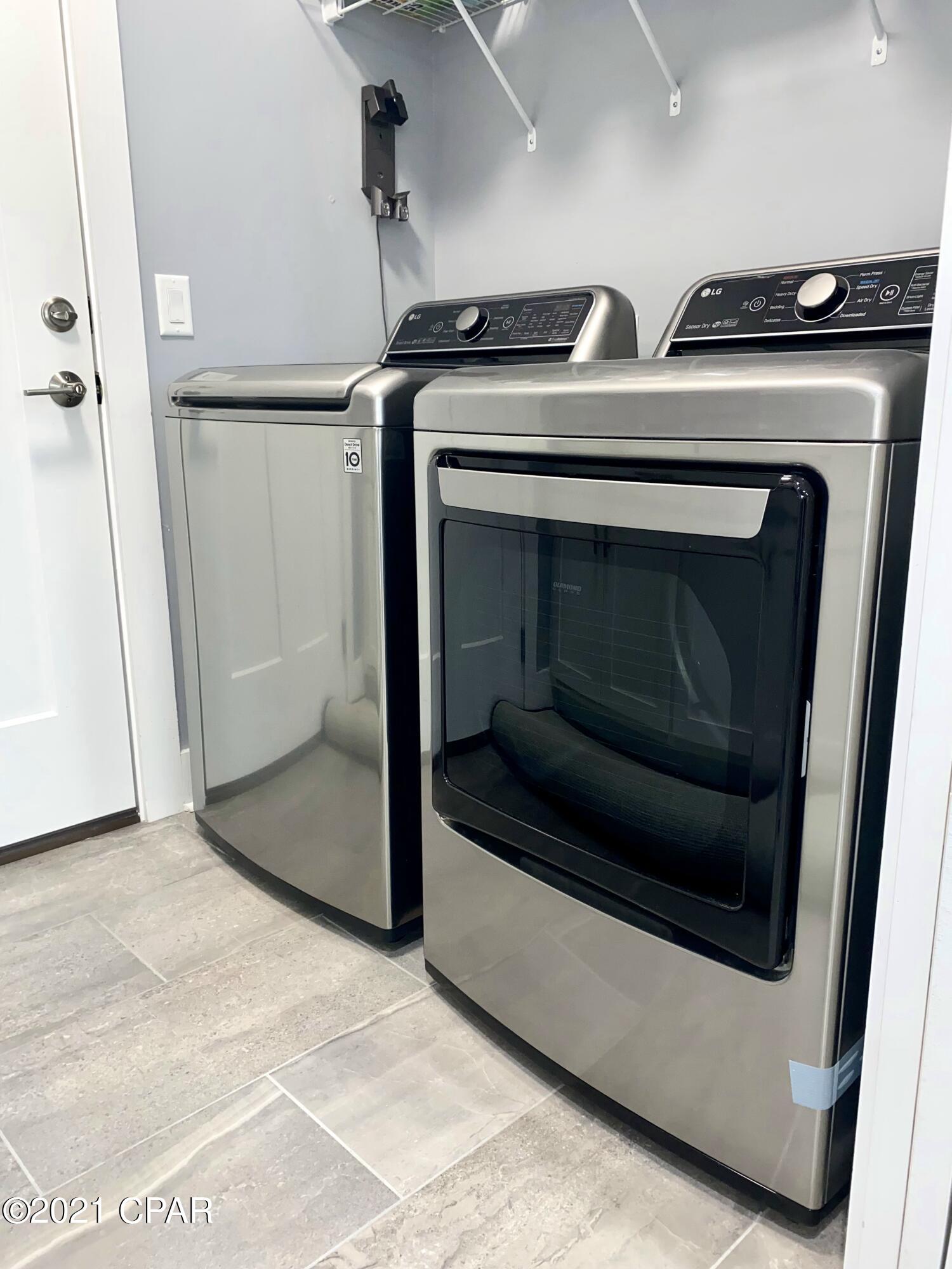 Crestview Heights 1st Add - Residential