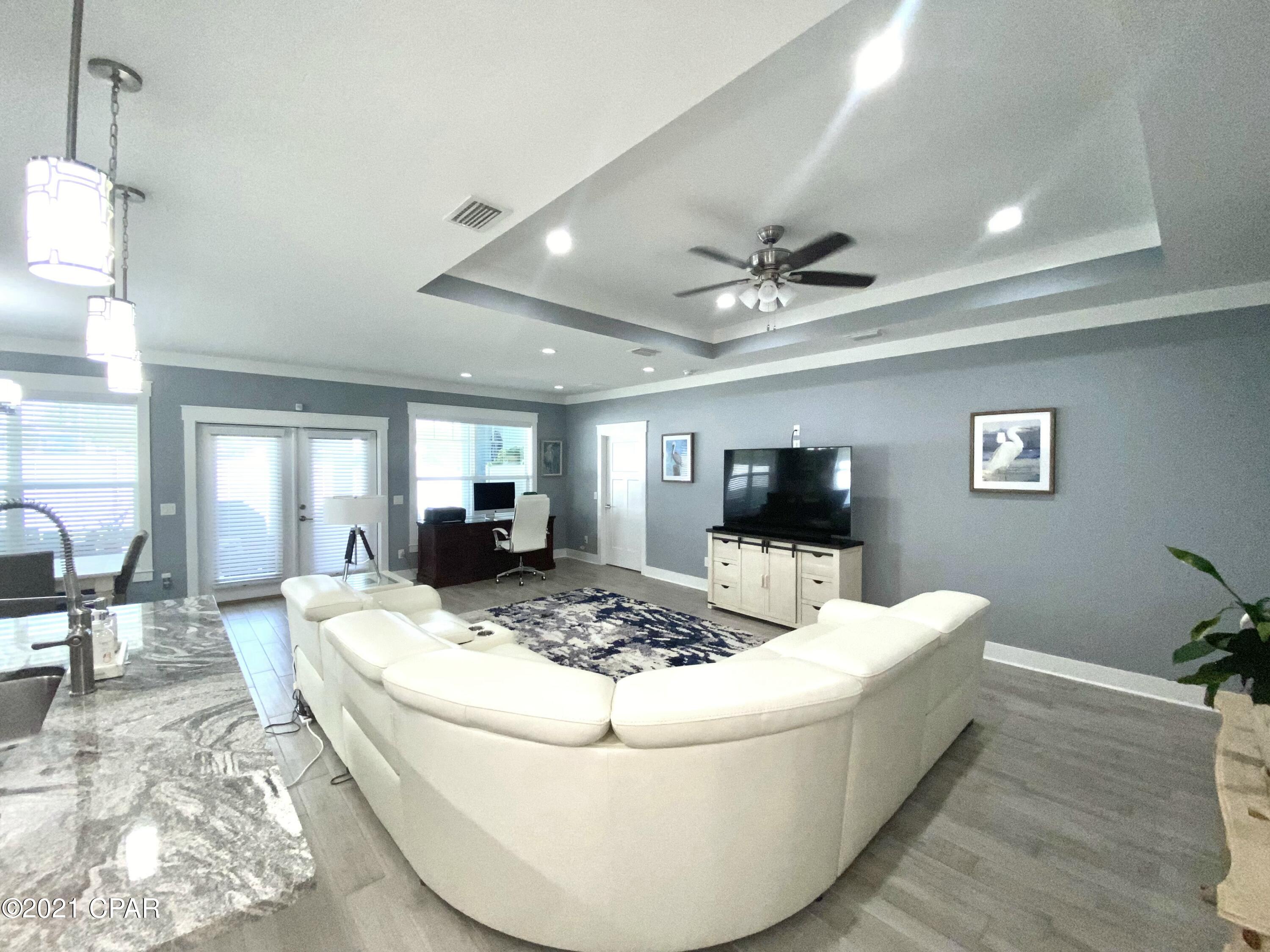 Crestview Heights 1st Add - Residential