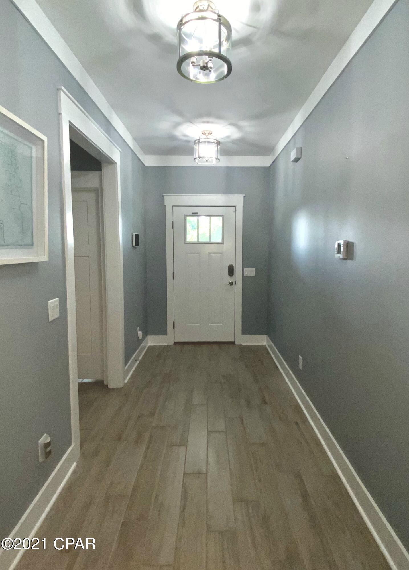 Crestview Heights 1st Add - Residential