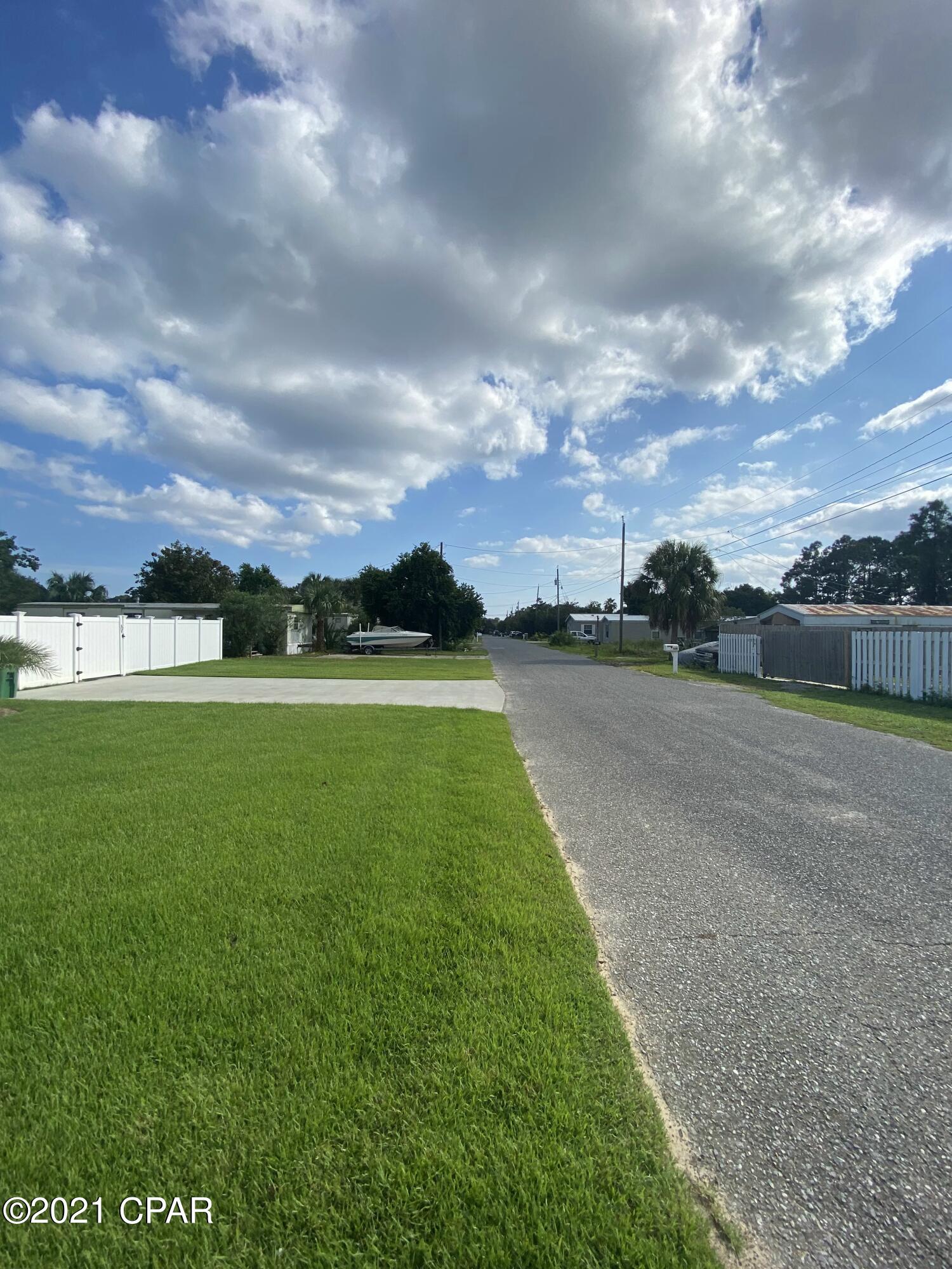 Crestview Heights 1st Add - Residential