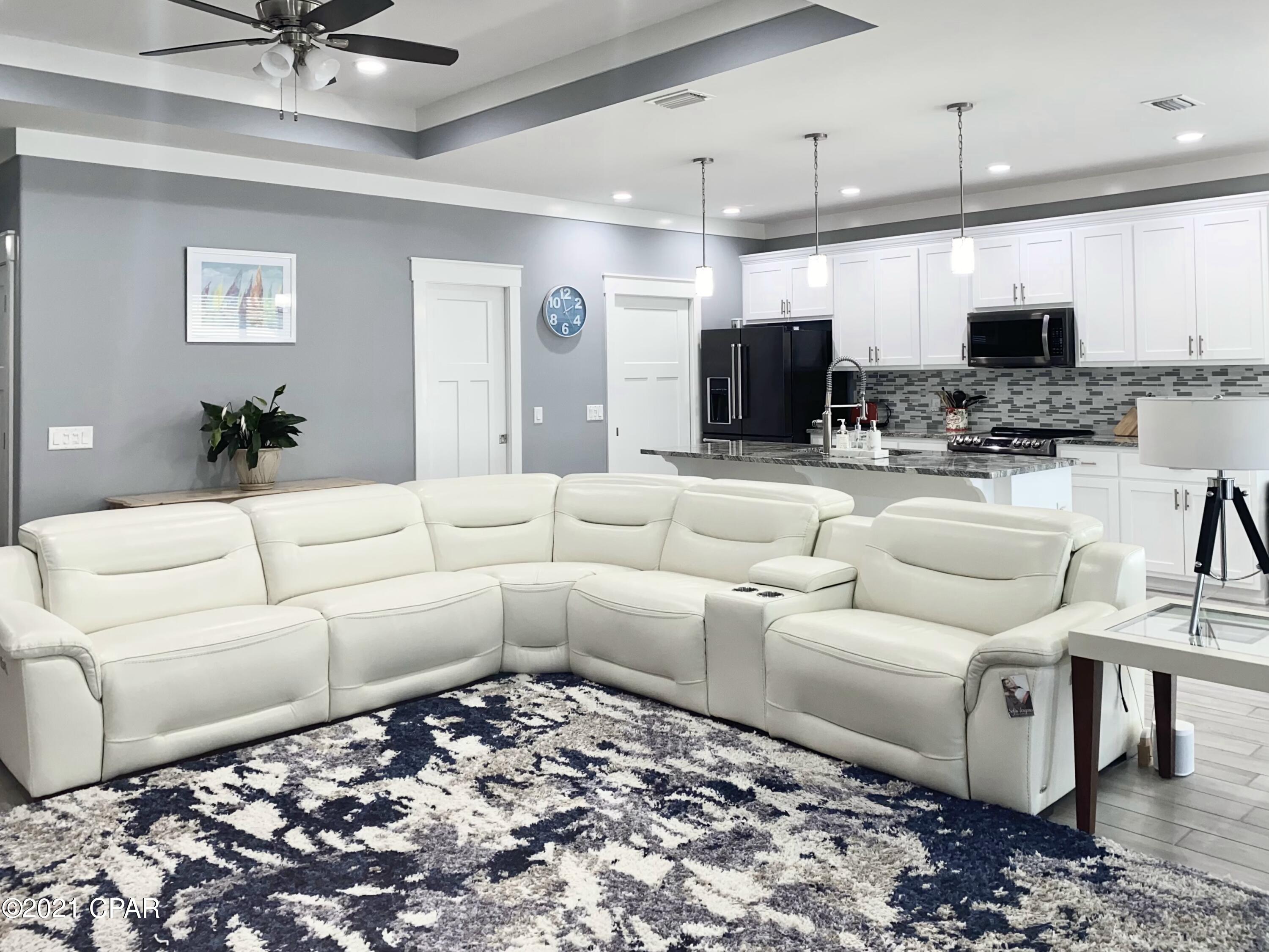 Crestview Heights 1st Add - Residential