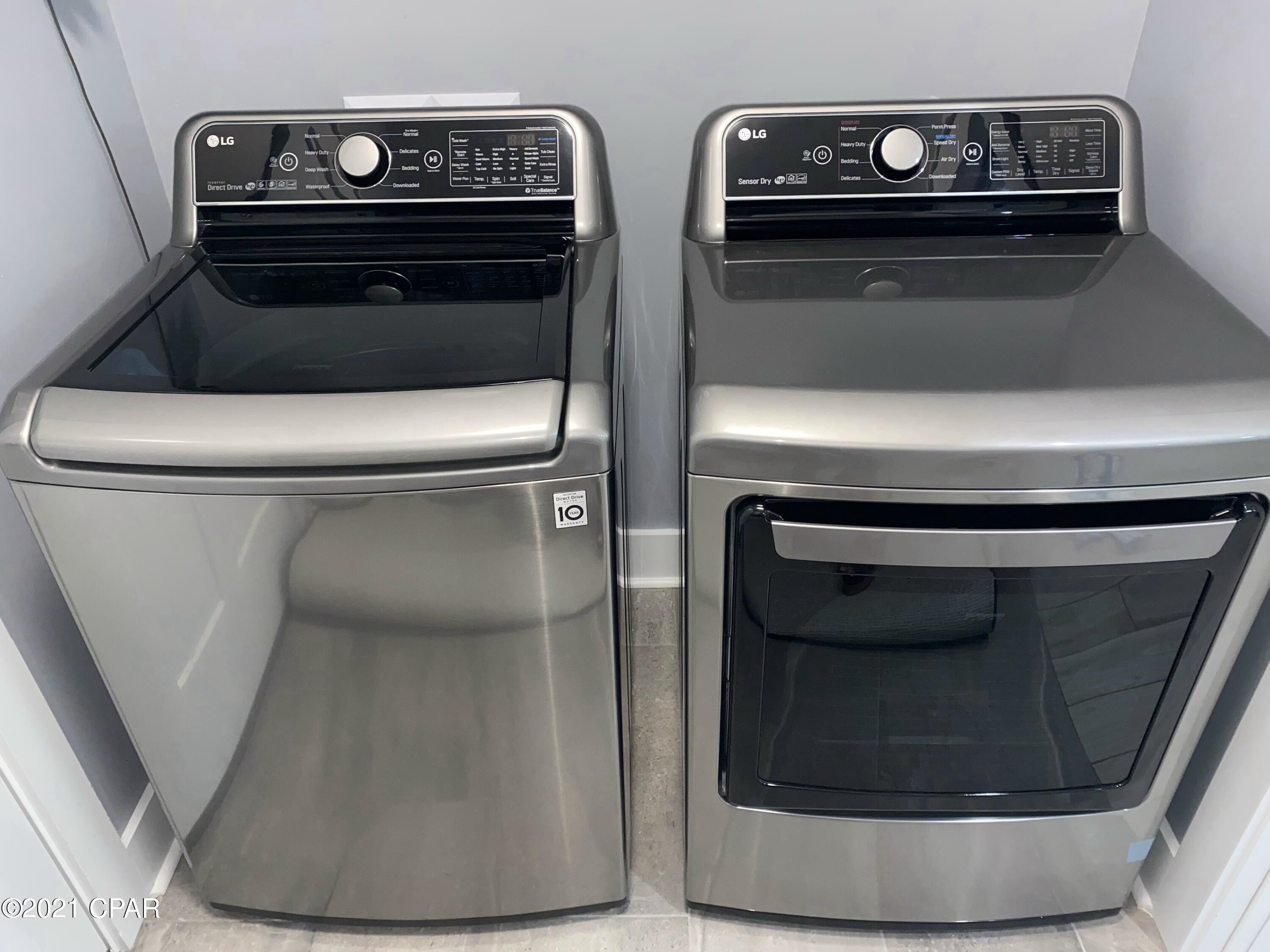 Crestview Heights 1st Add - Residential