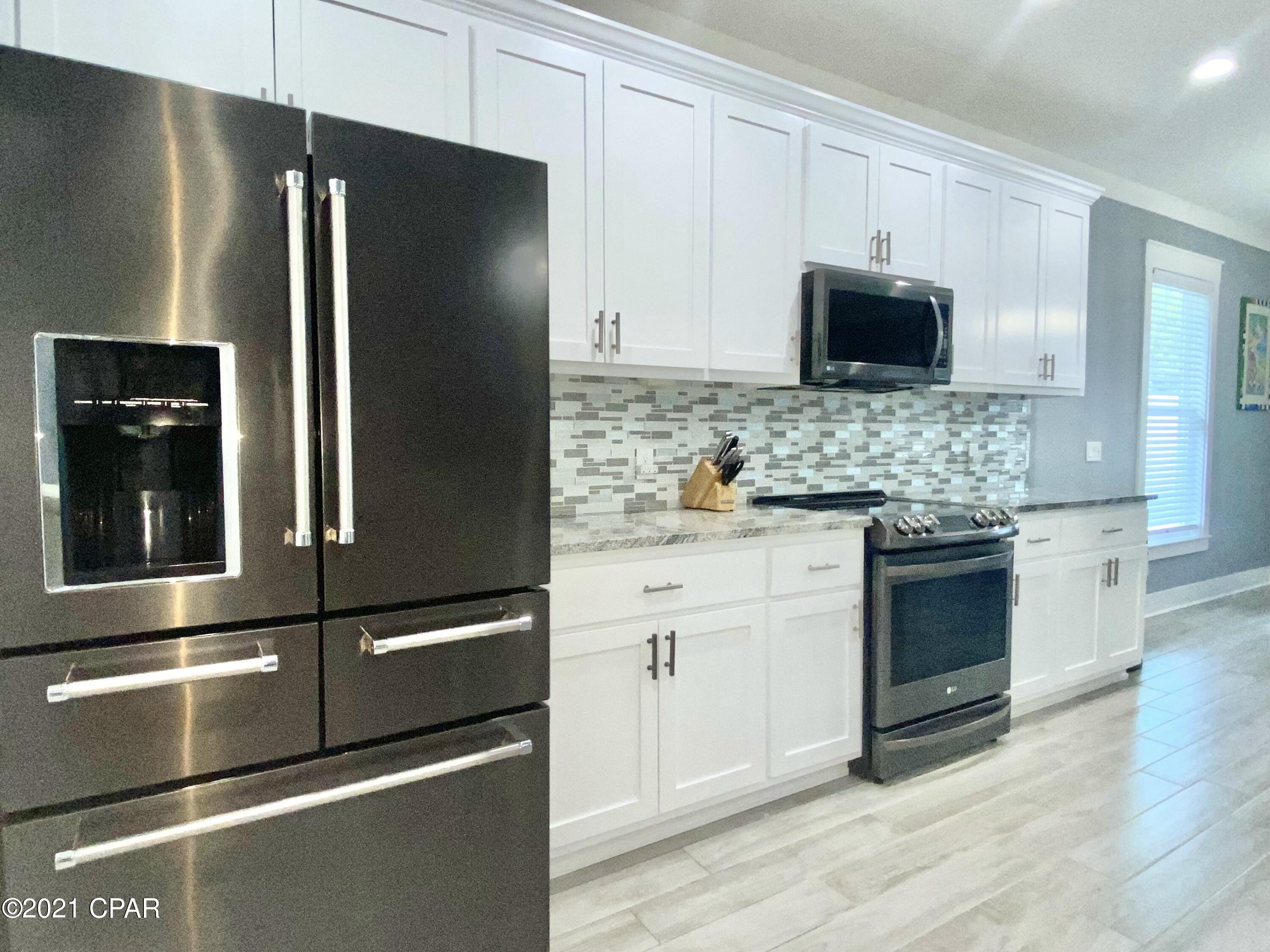 Crestview Heights 1st Add - Residential