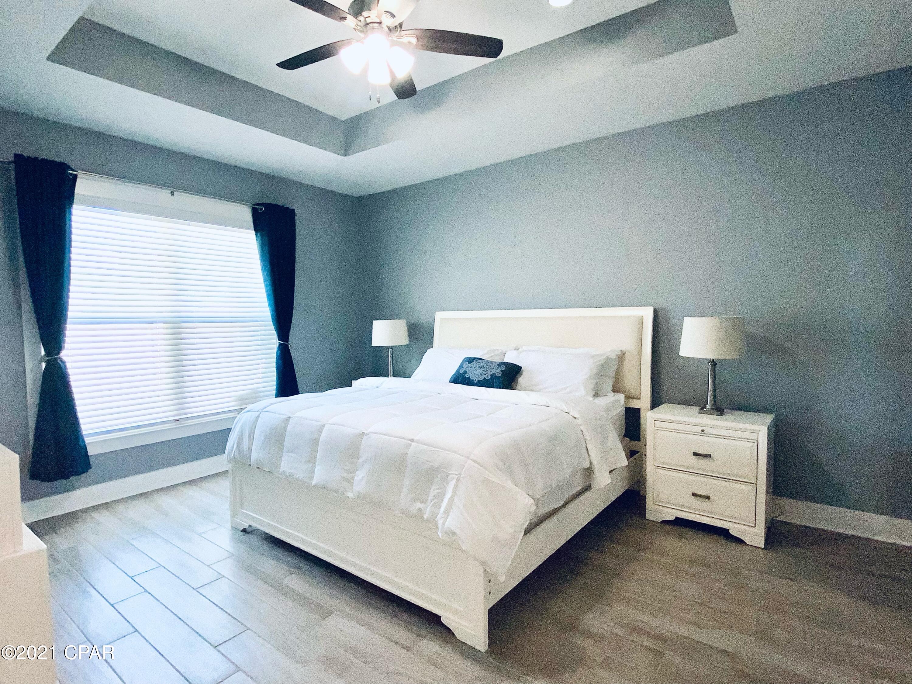 Crestview Heights 1st Add - Residential