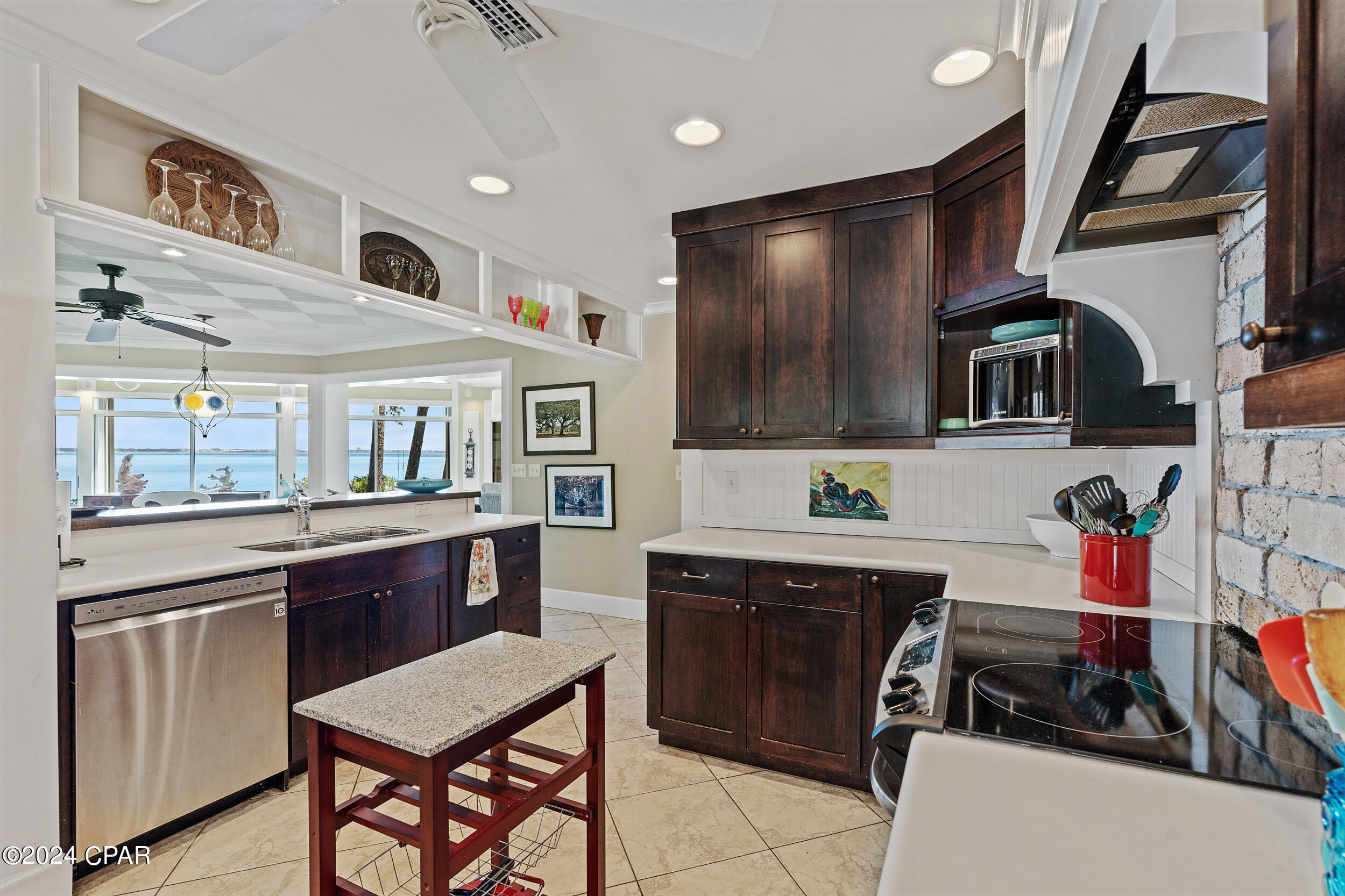 Magnolia Beach - Residential