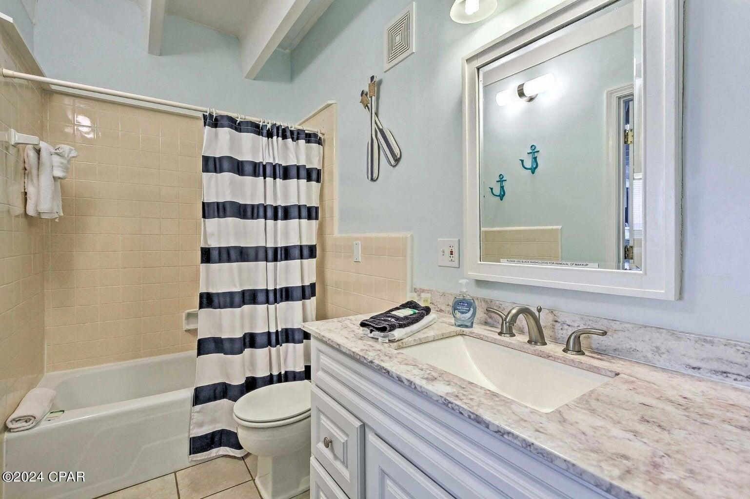 Fontainebleau Terrace - Residential