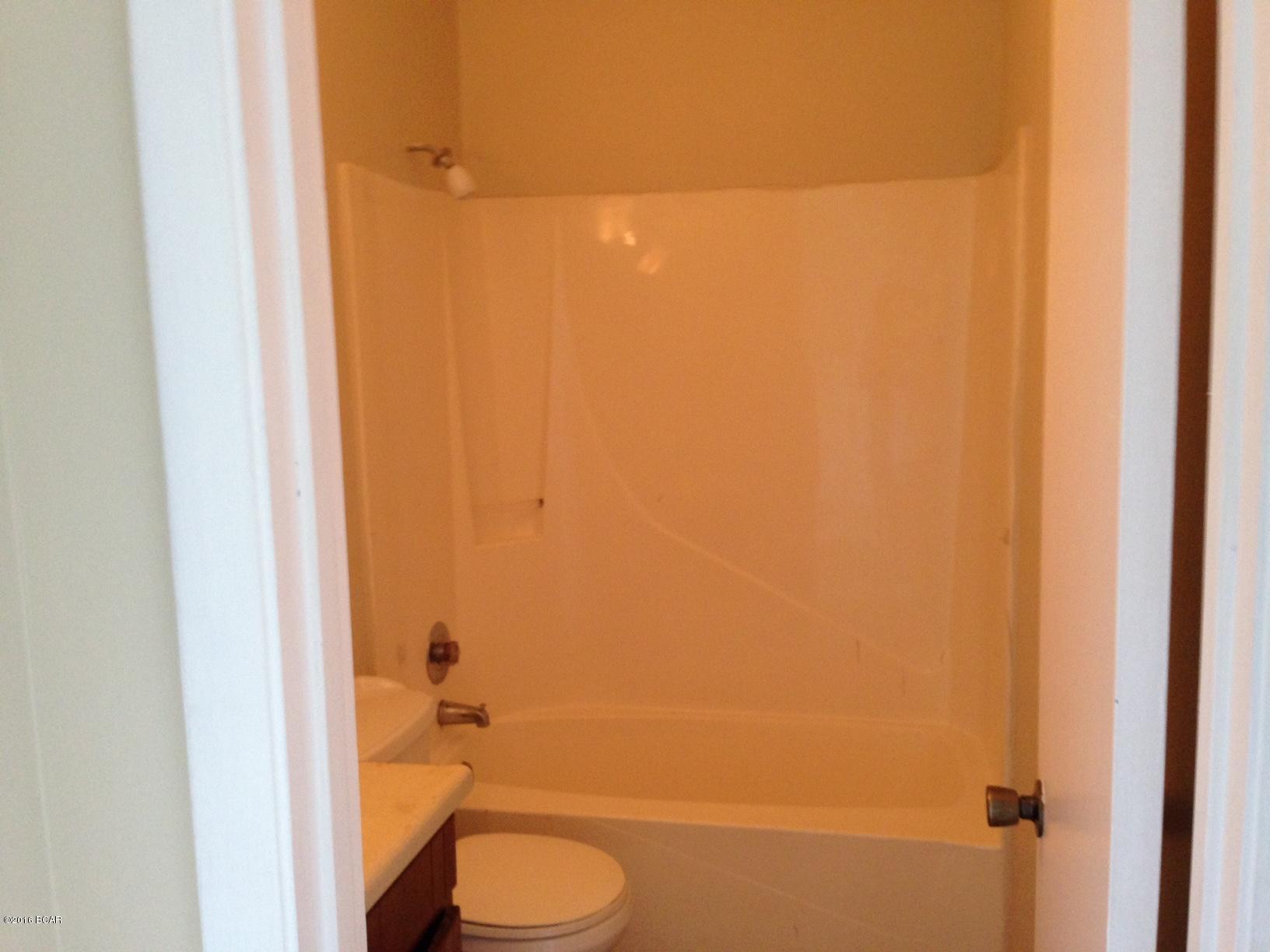 [No Recorded Subdiv] - Residential Lease