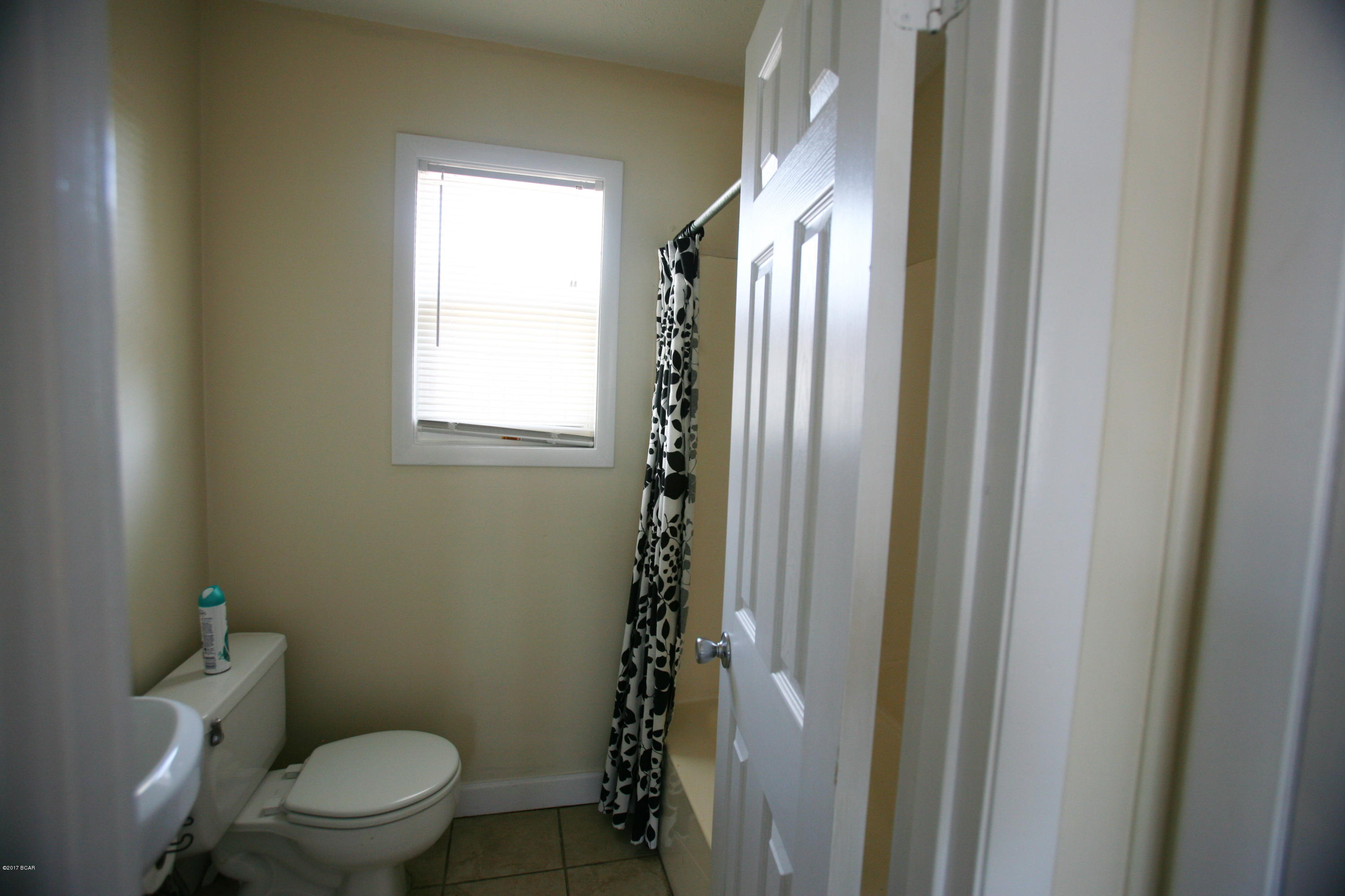 Biltmore Beach 1st Add - Residential