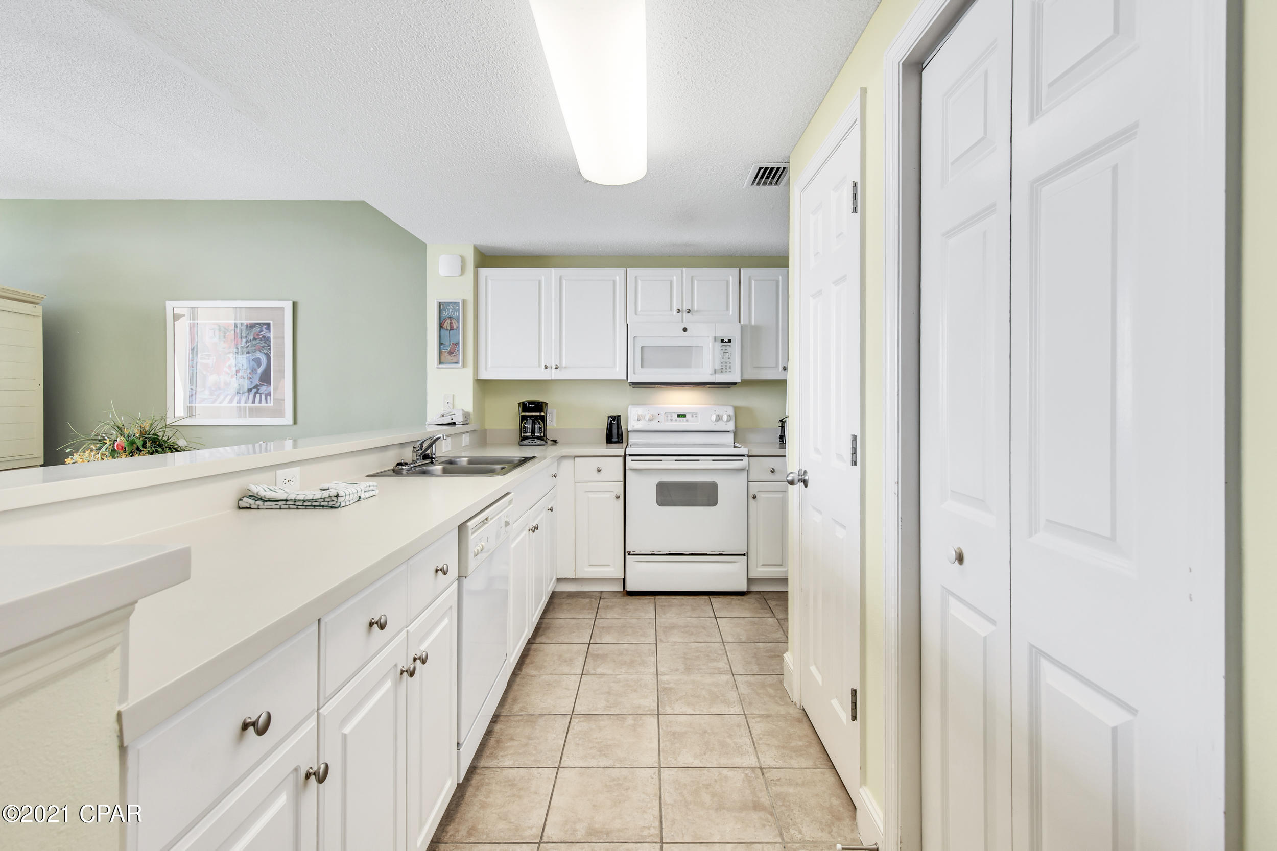 Majestic Beach Tower I - Residential