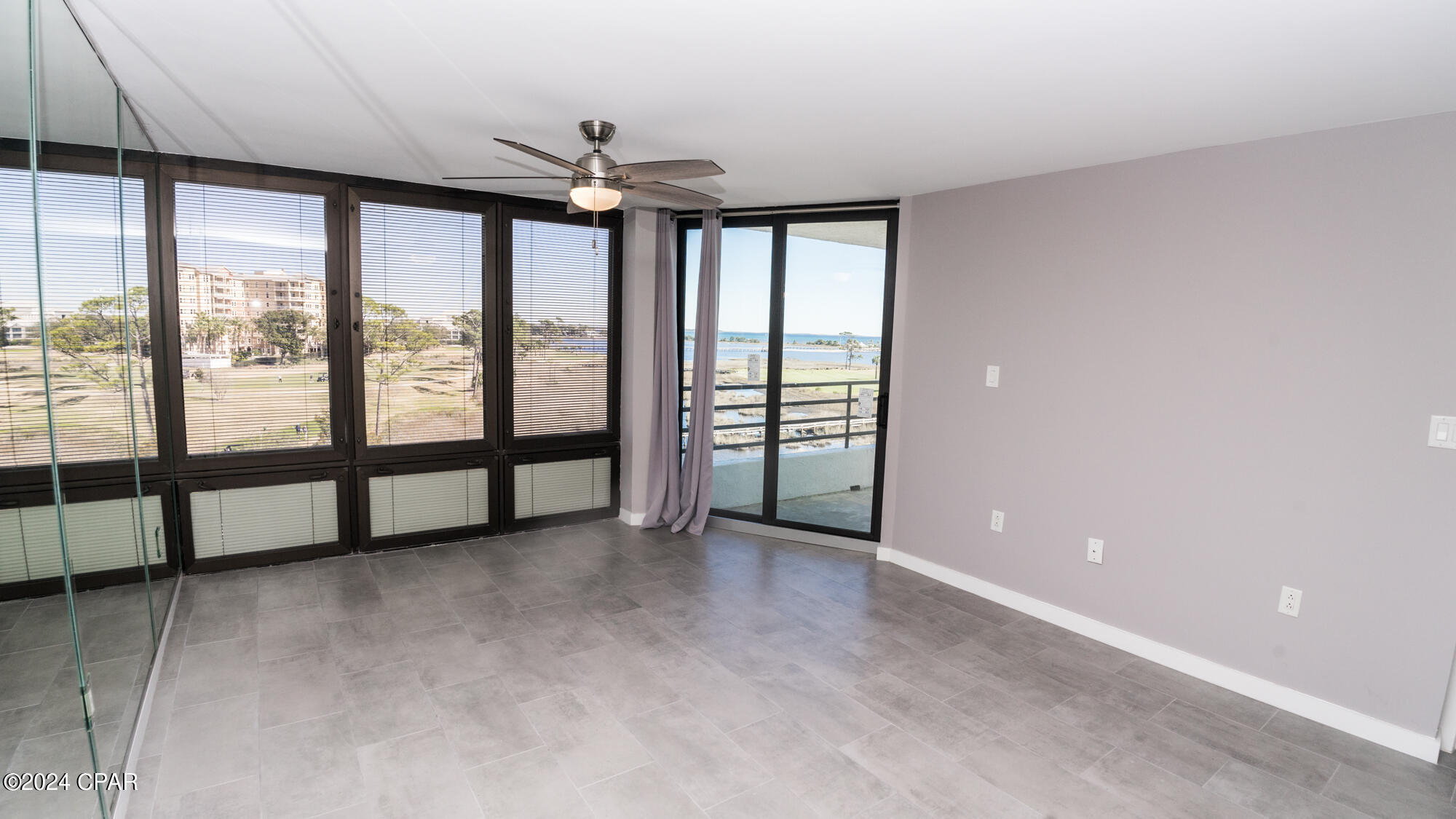 Lagoon Towers Phase I - Residential