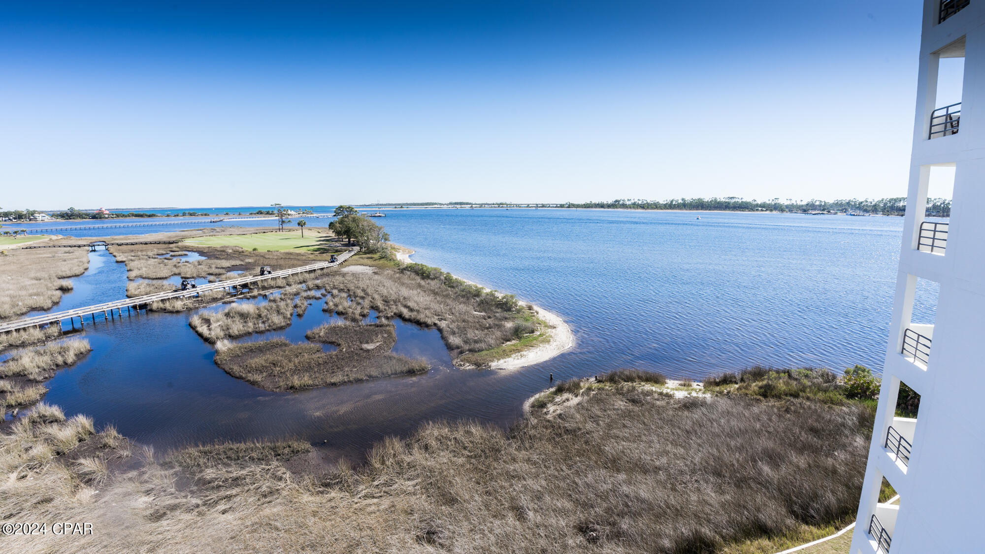 Lagoon Towers Phase I - Residential