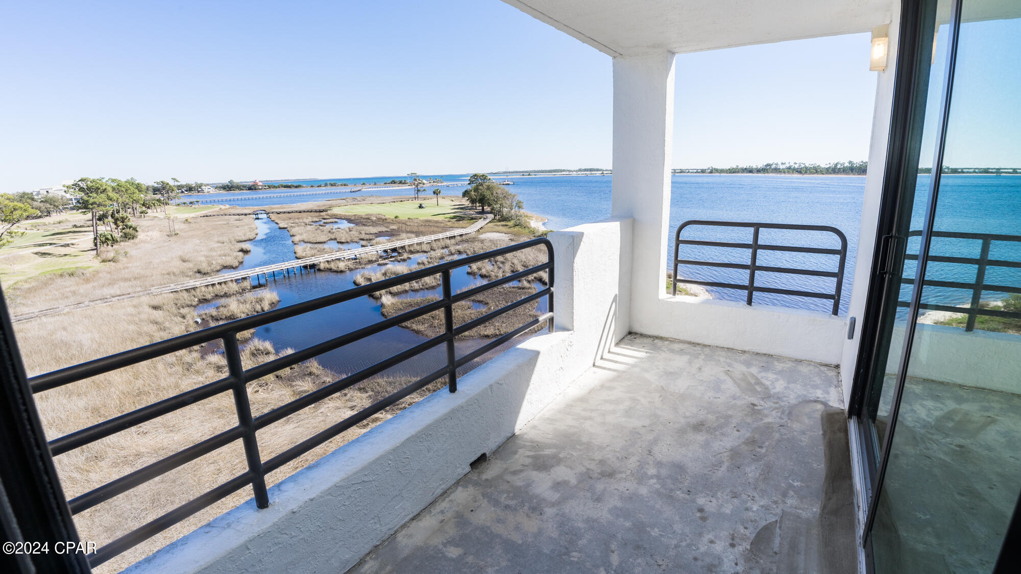 Lagoon Towers Phase I - Residential