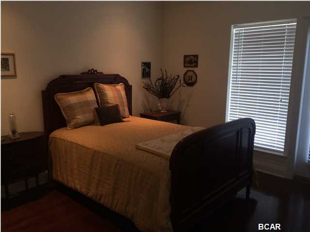 Bay Breeze - Residential