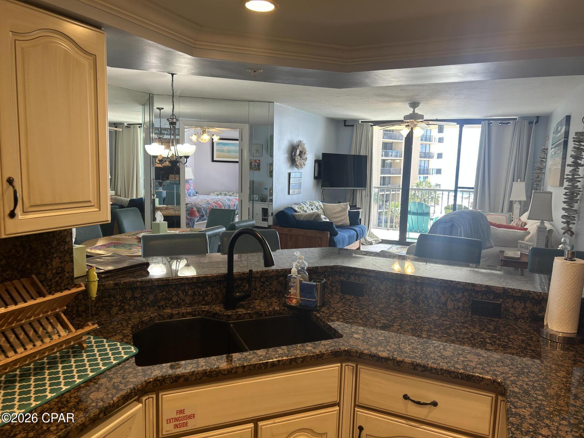 Summerhouse Condo. - Residential