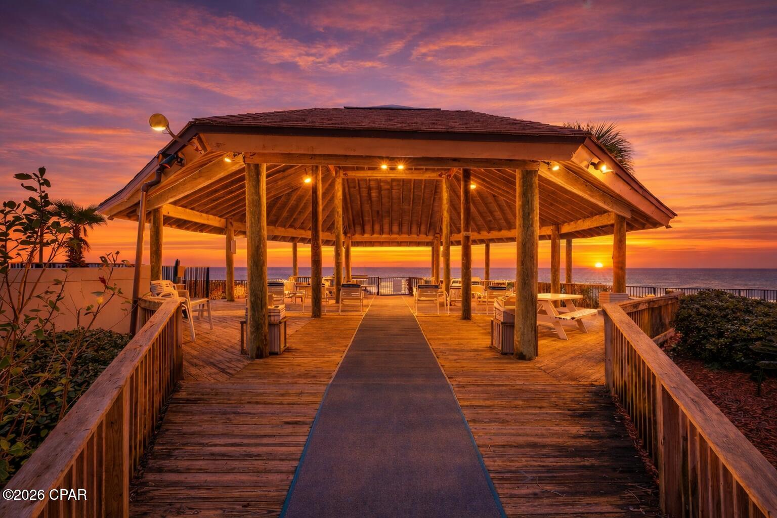 Summerhouse Condo. - Residential