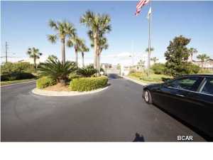 Summerwinds Condo - Residential