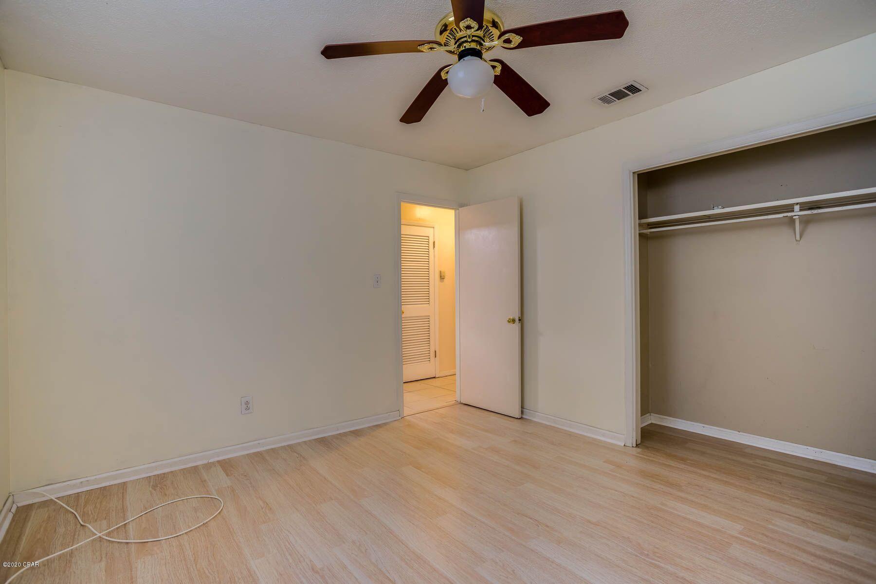 Lakeside Villas - Residential