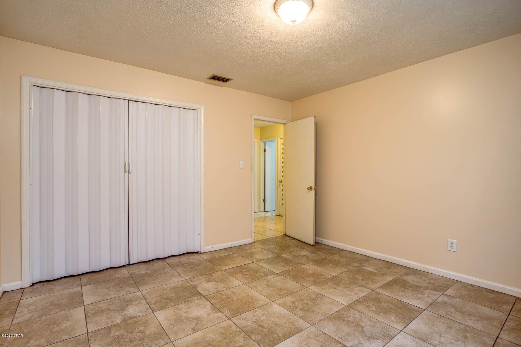 Lakeside Villas - Residential