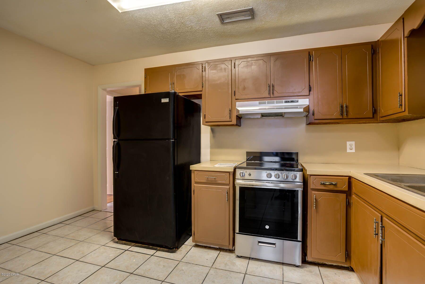 Lakeside Villas - Residential