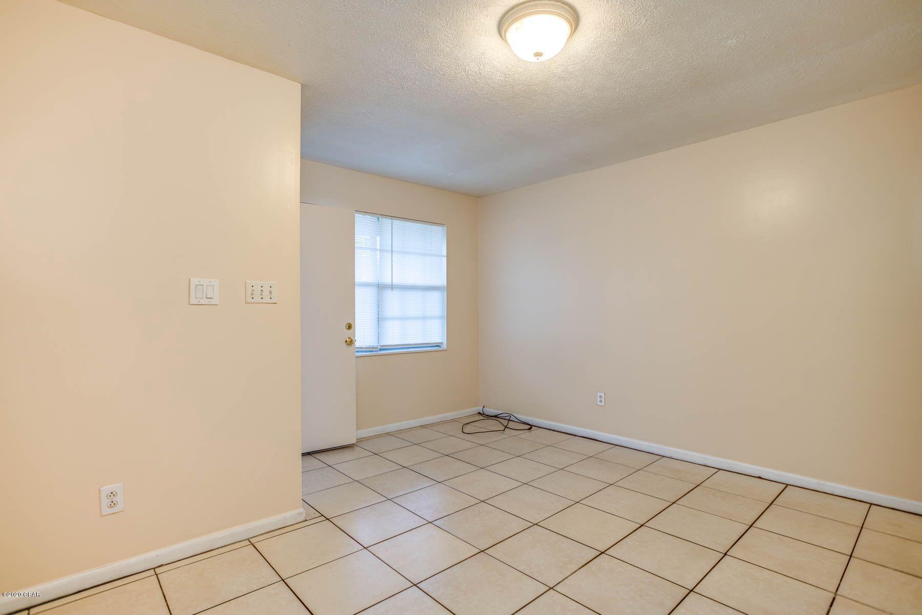 Lakeside Villas - Residential